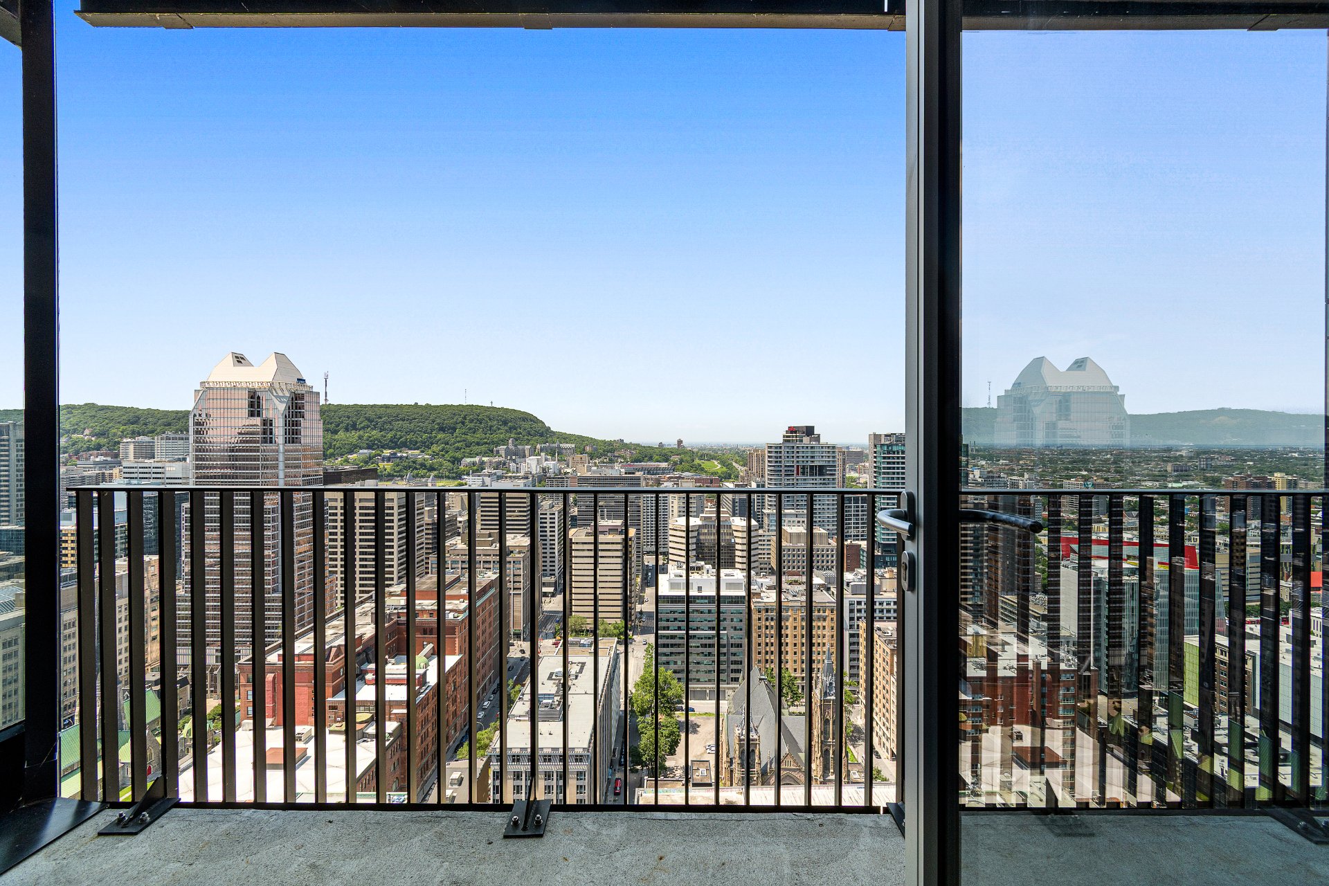 Photo - Balcon