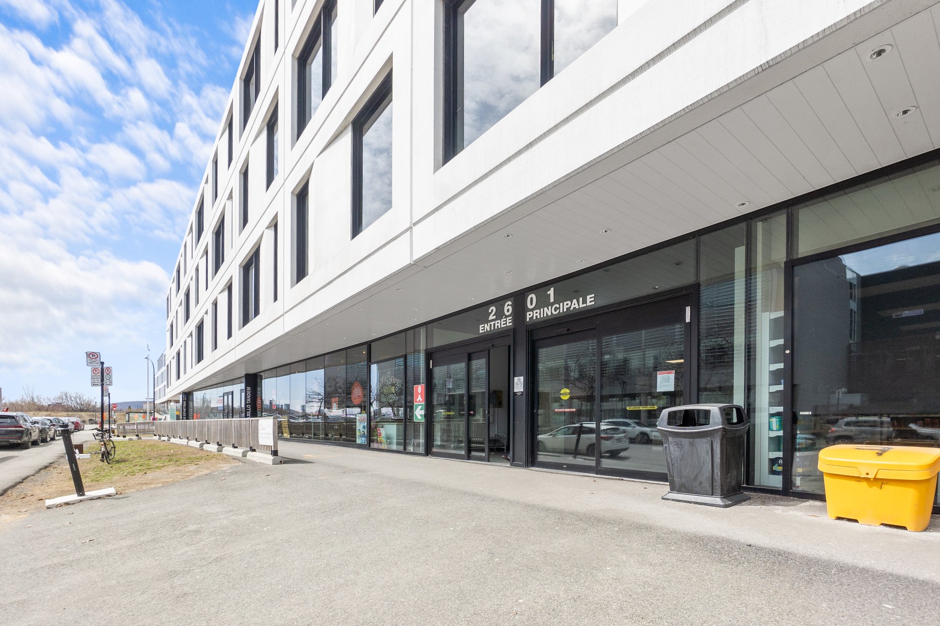 Photo - Frontage