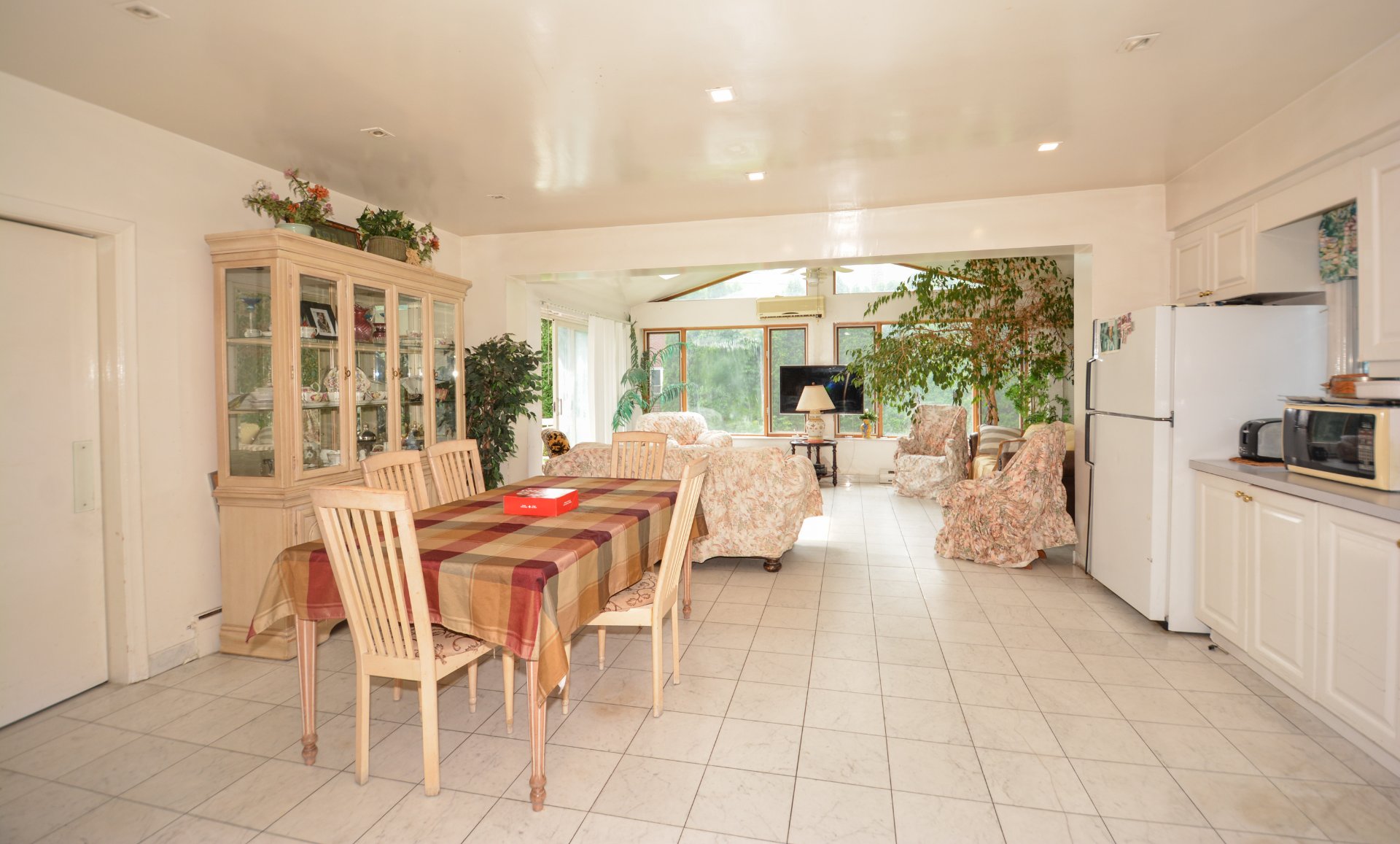 Photo - Kitchen