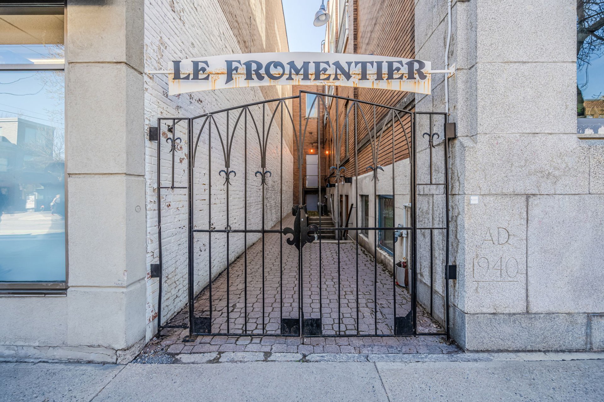 Photo - Entrée extérieure