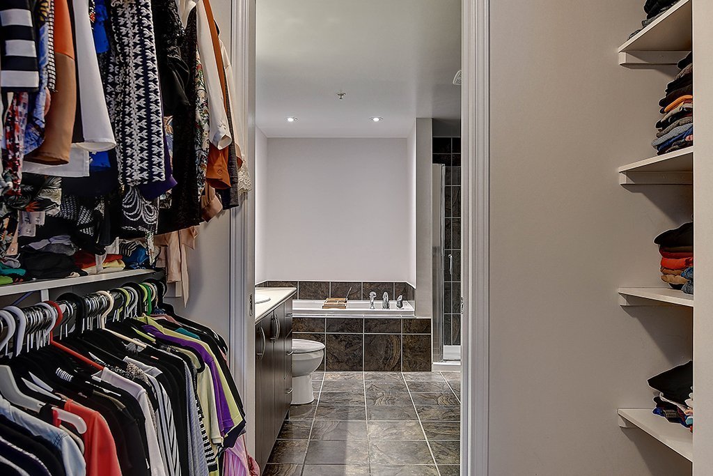 Photo - Walk-in closet