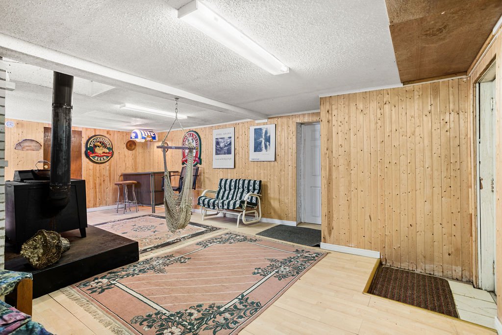 Photo - Family room