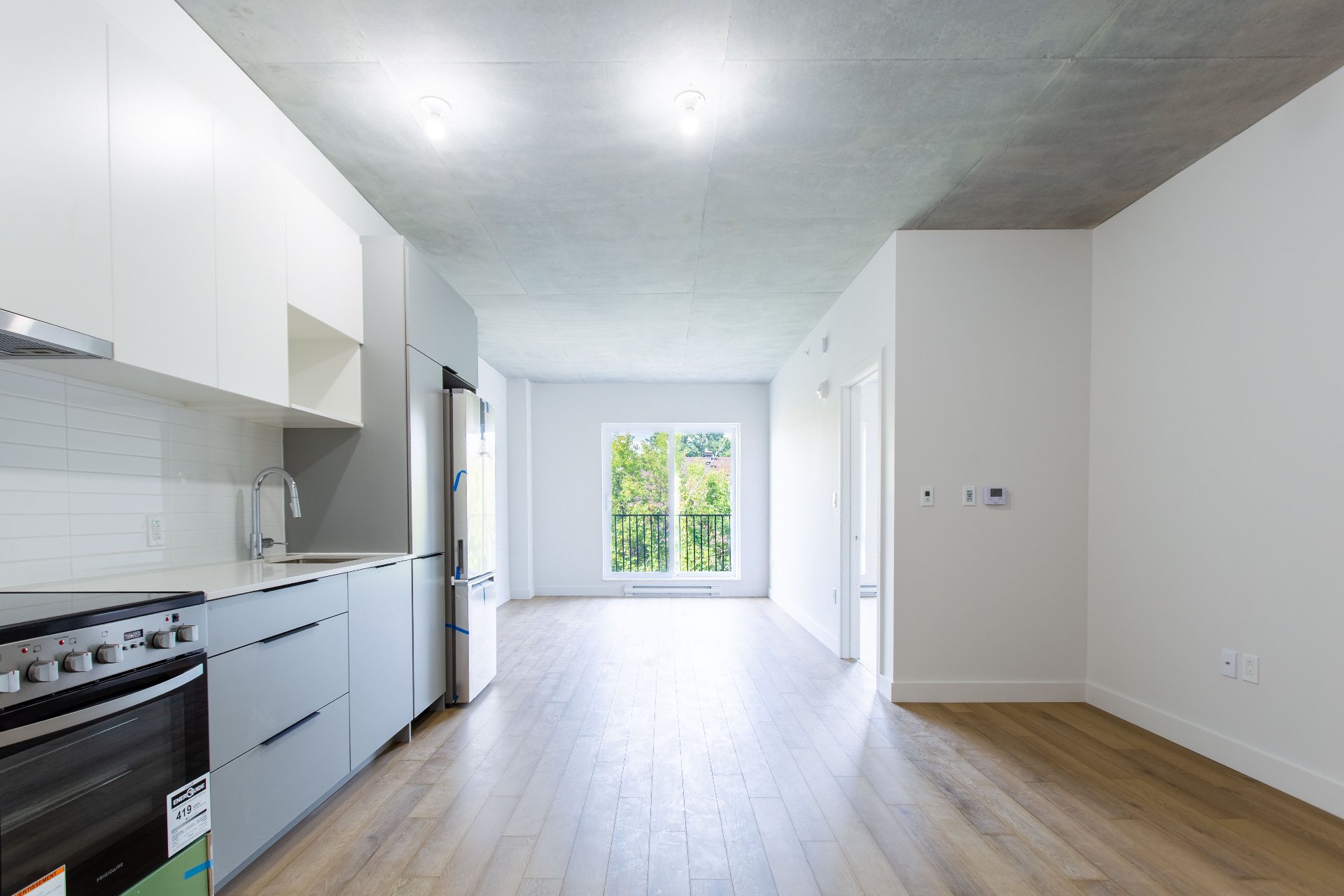 Photo - Interior