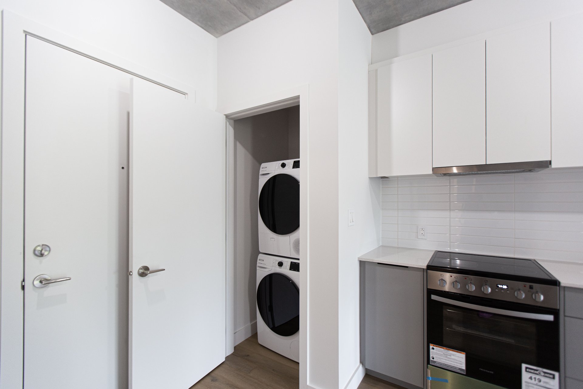 Photo - Laundry room