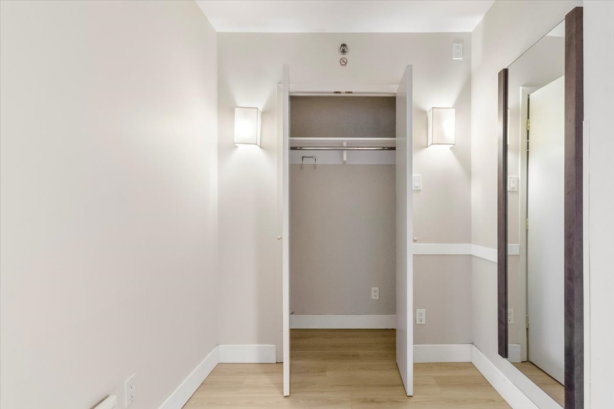 Photo - Garçonnière