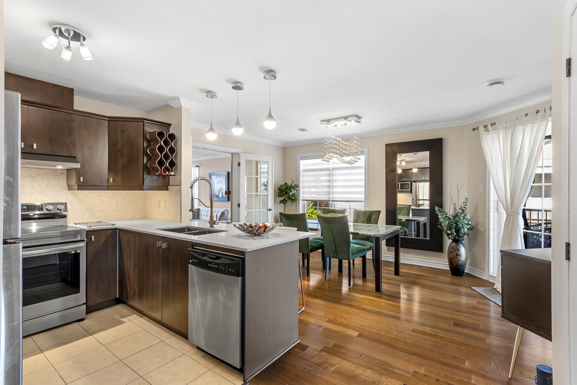 Photo - Kitchen