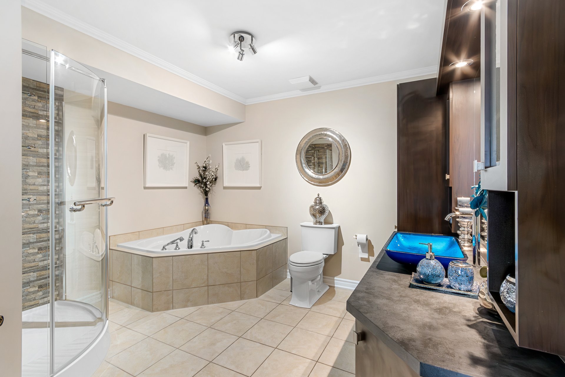 Photo - Bathroom