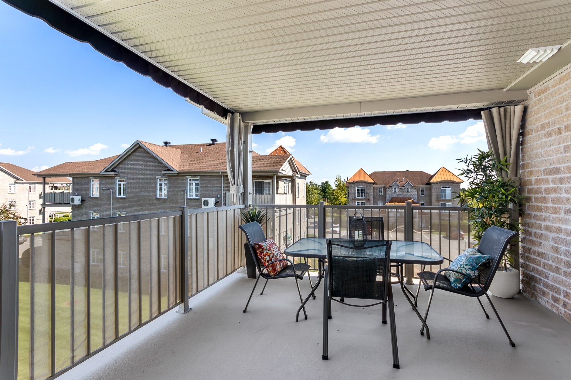 Photo - Balcony