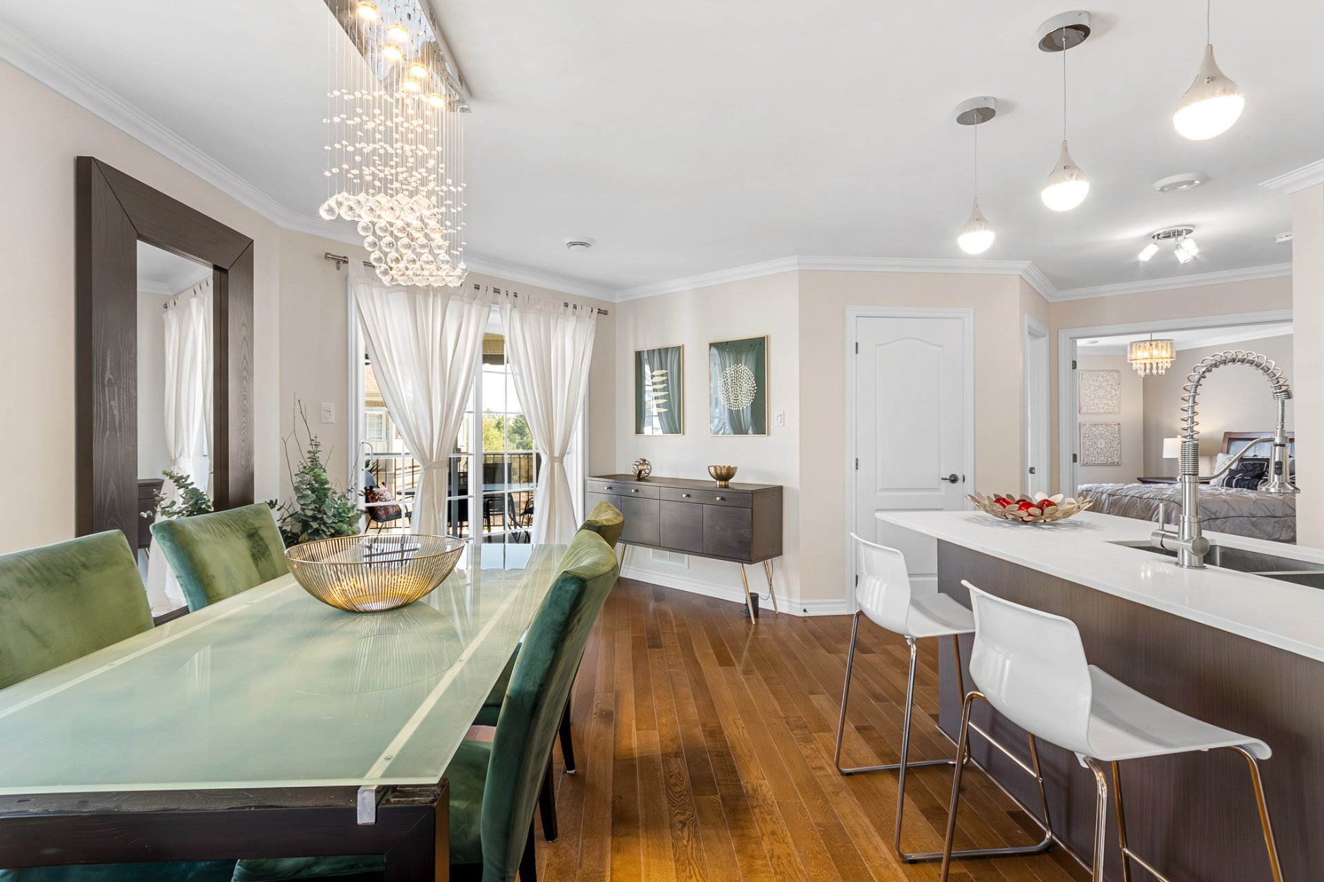 Photo - Dining room