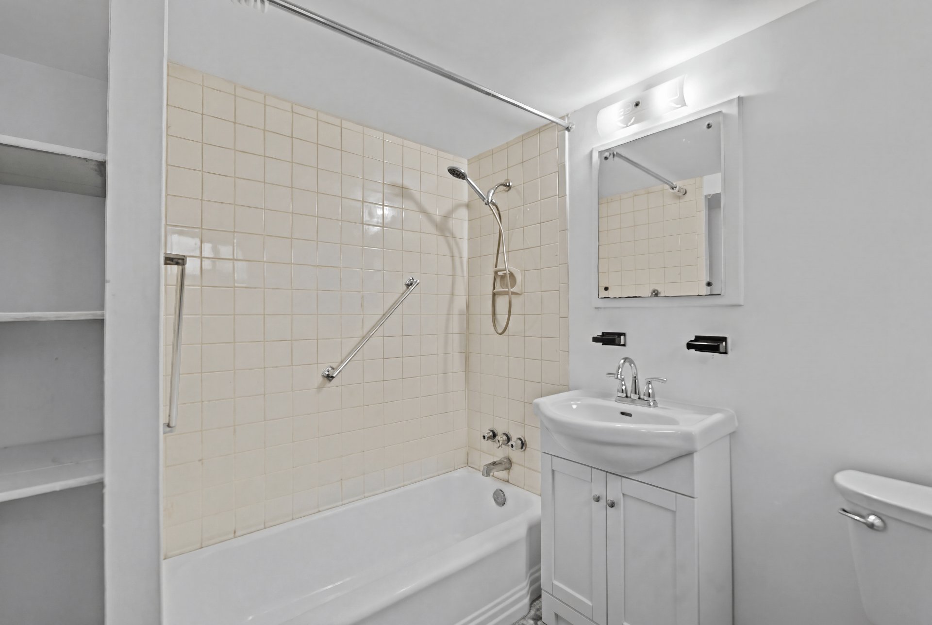 Photo - Bathroom