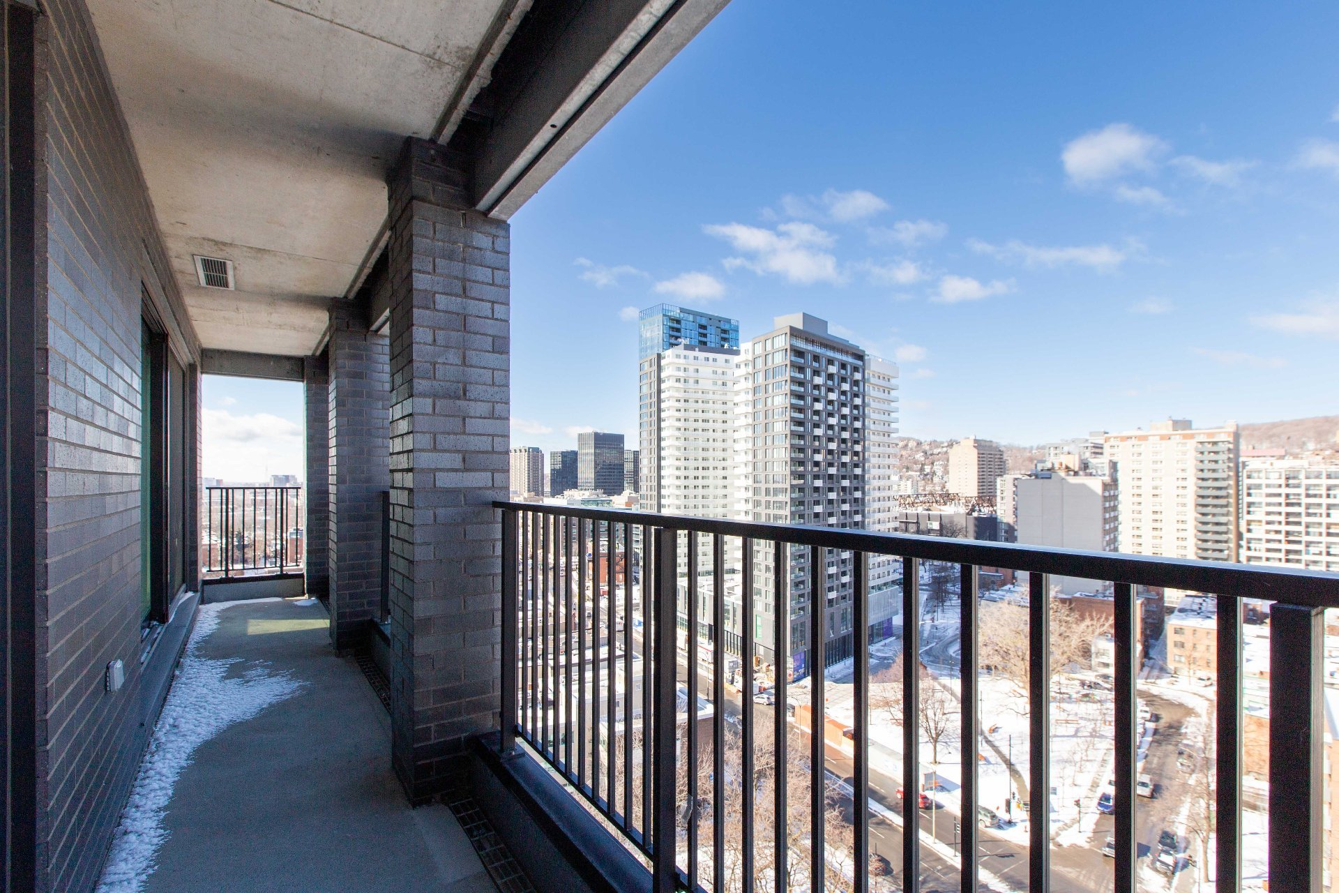 Photo - Balcon