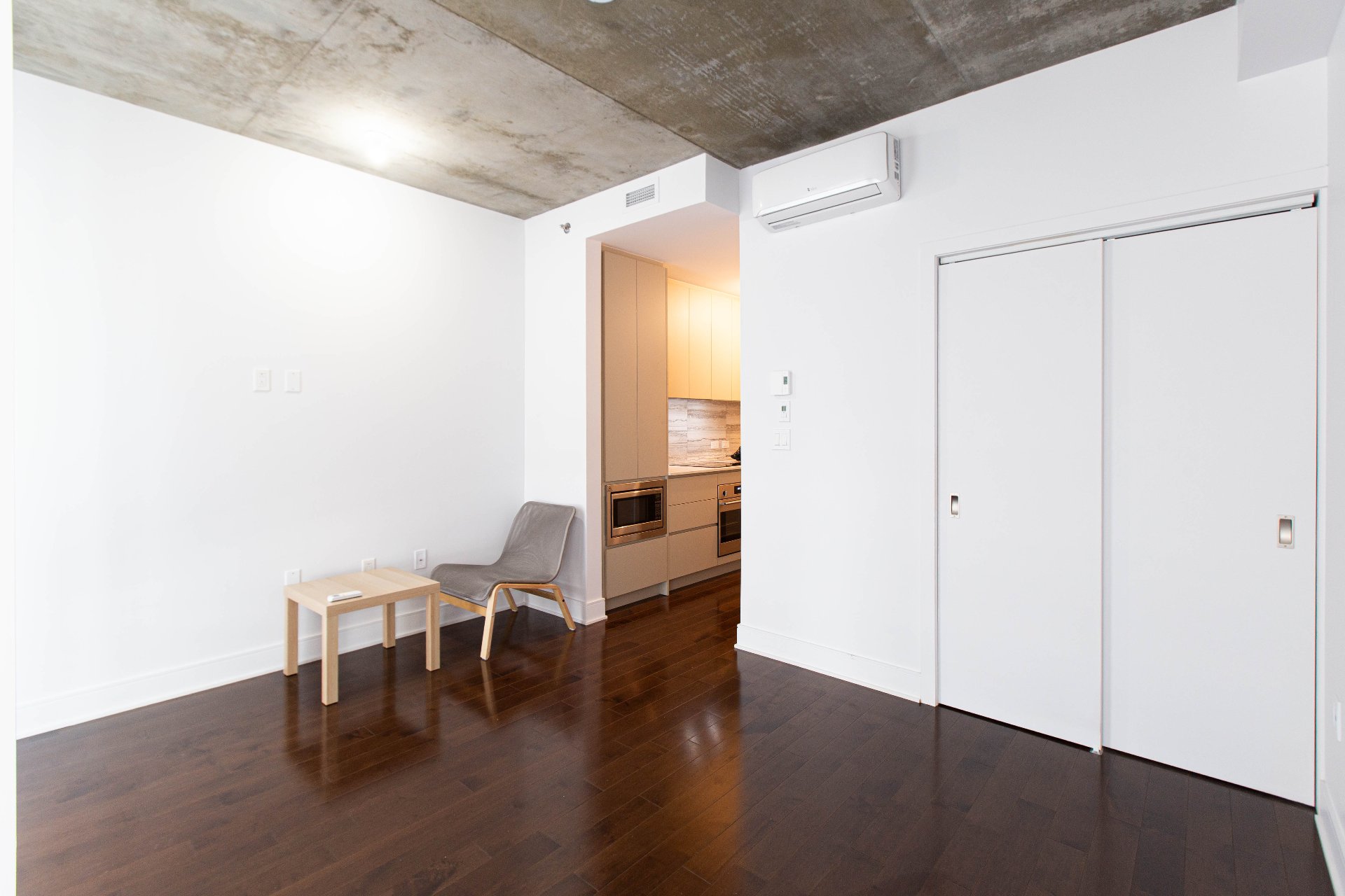 Photo - Interior