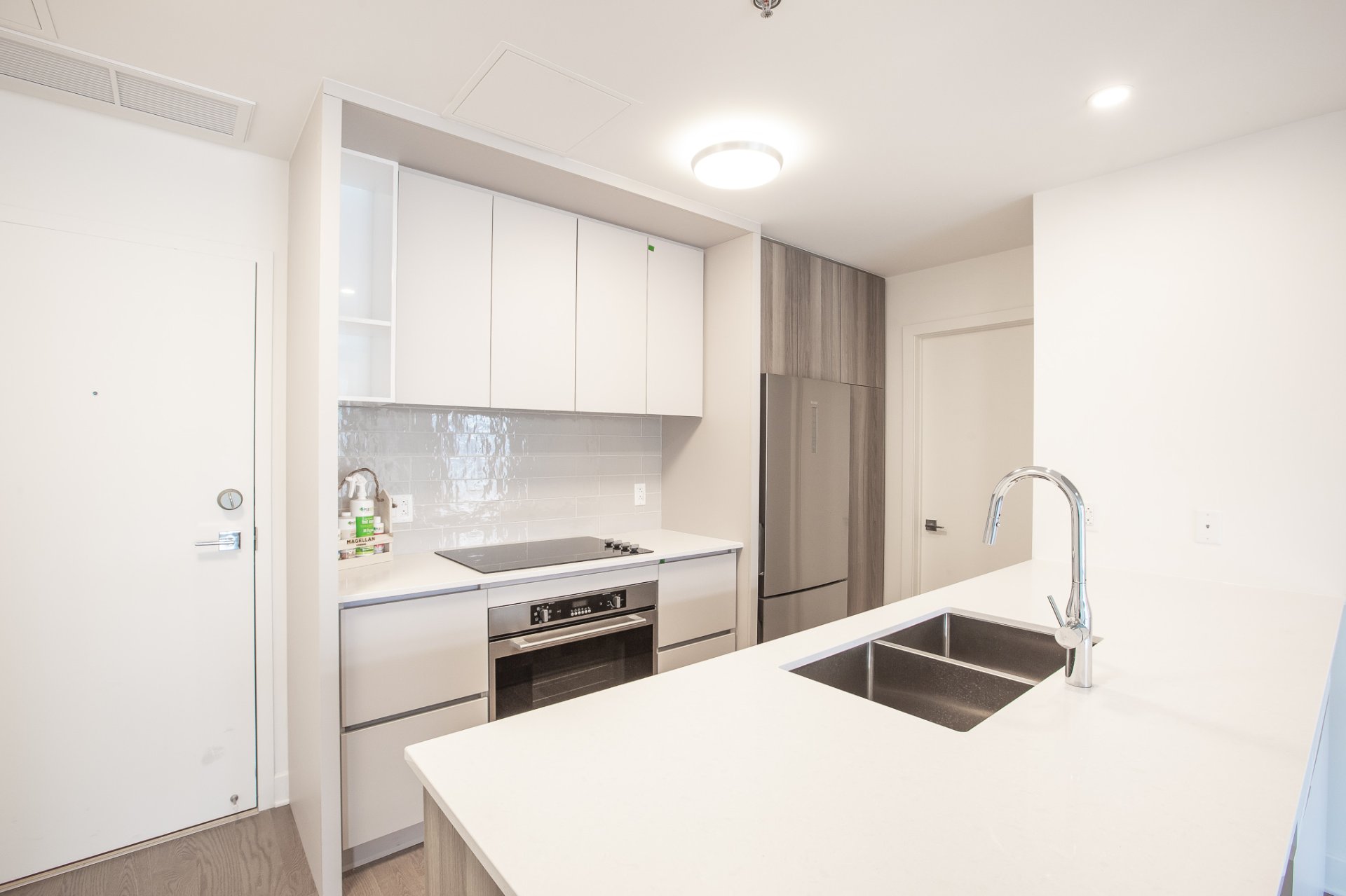 Photo - Kitchen