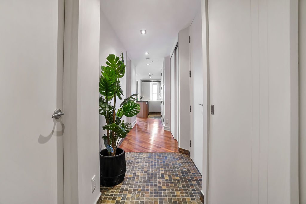 Photo - Corridor