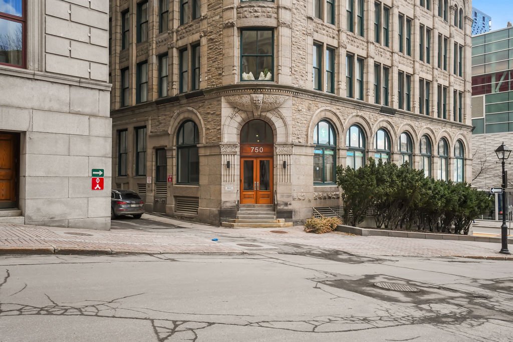 Photo - Frontage