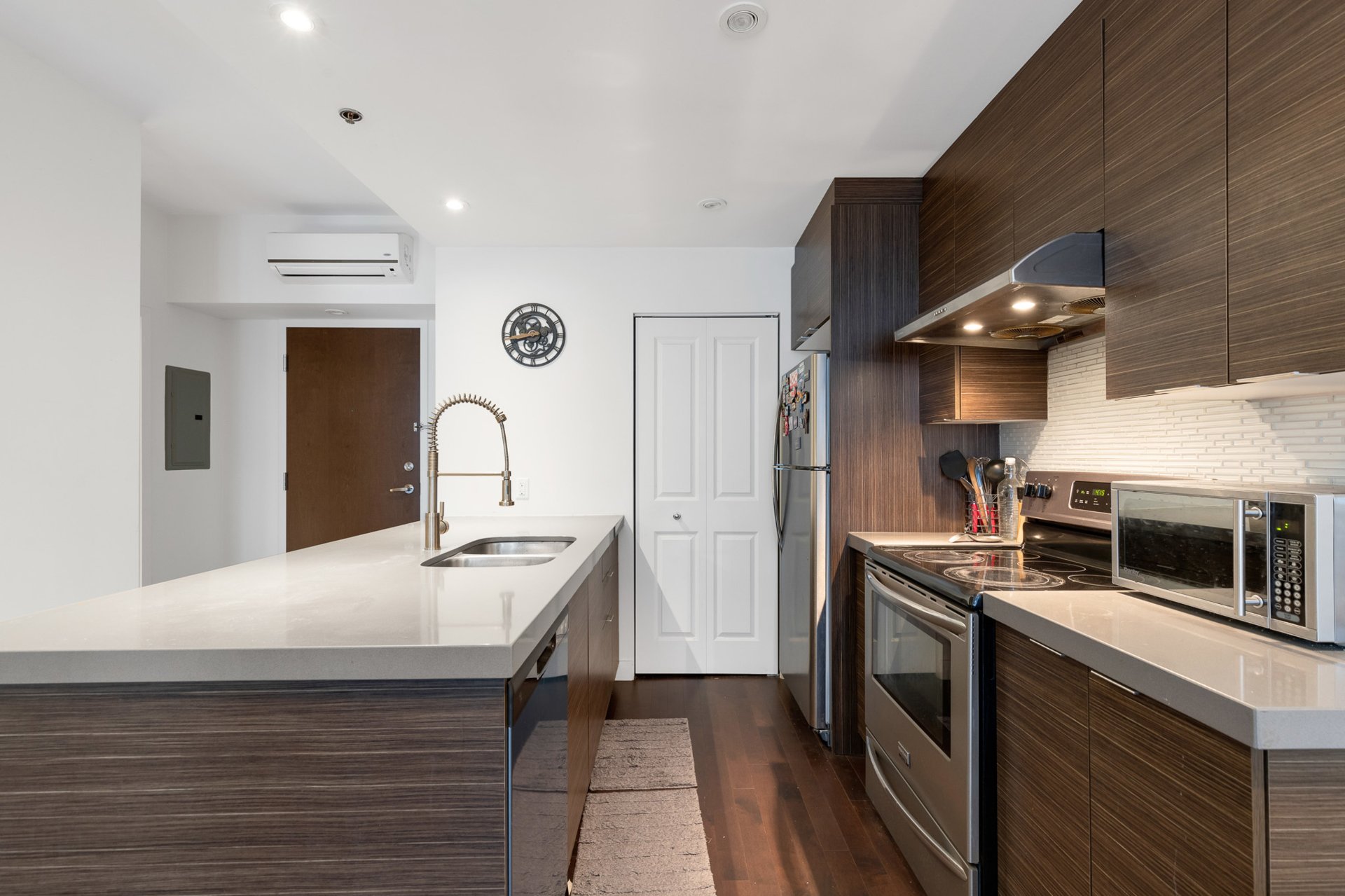 Photo - Kitchen