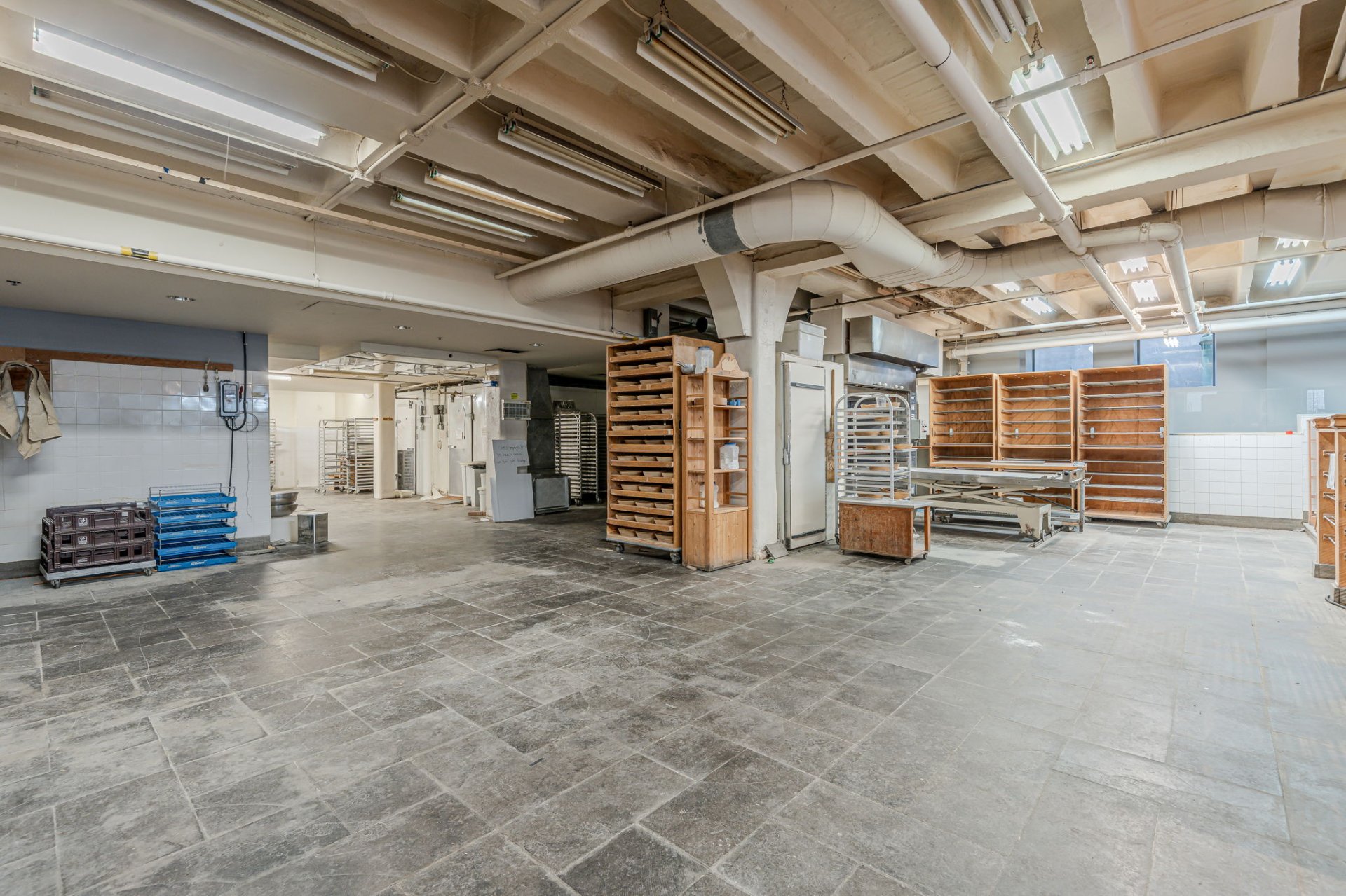 Photo - Interior