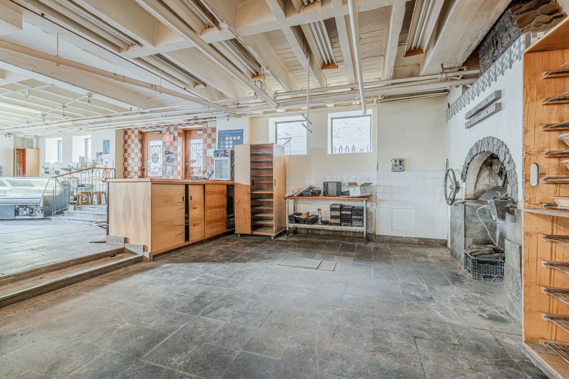 Photo - Interior