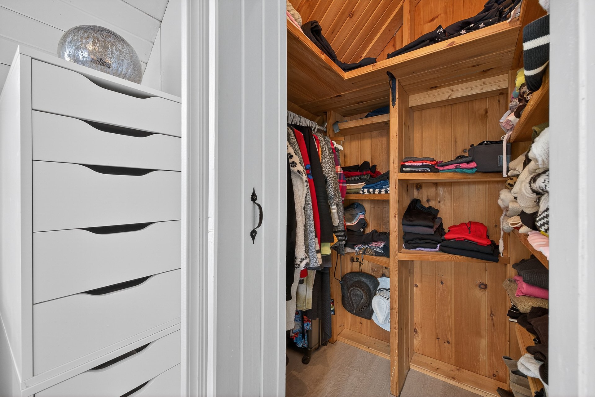 Photo - Penderie (Walk-in)