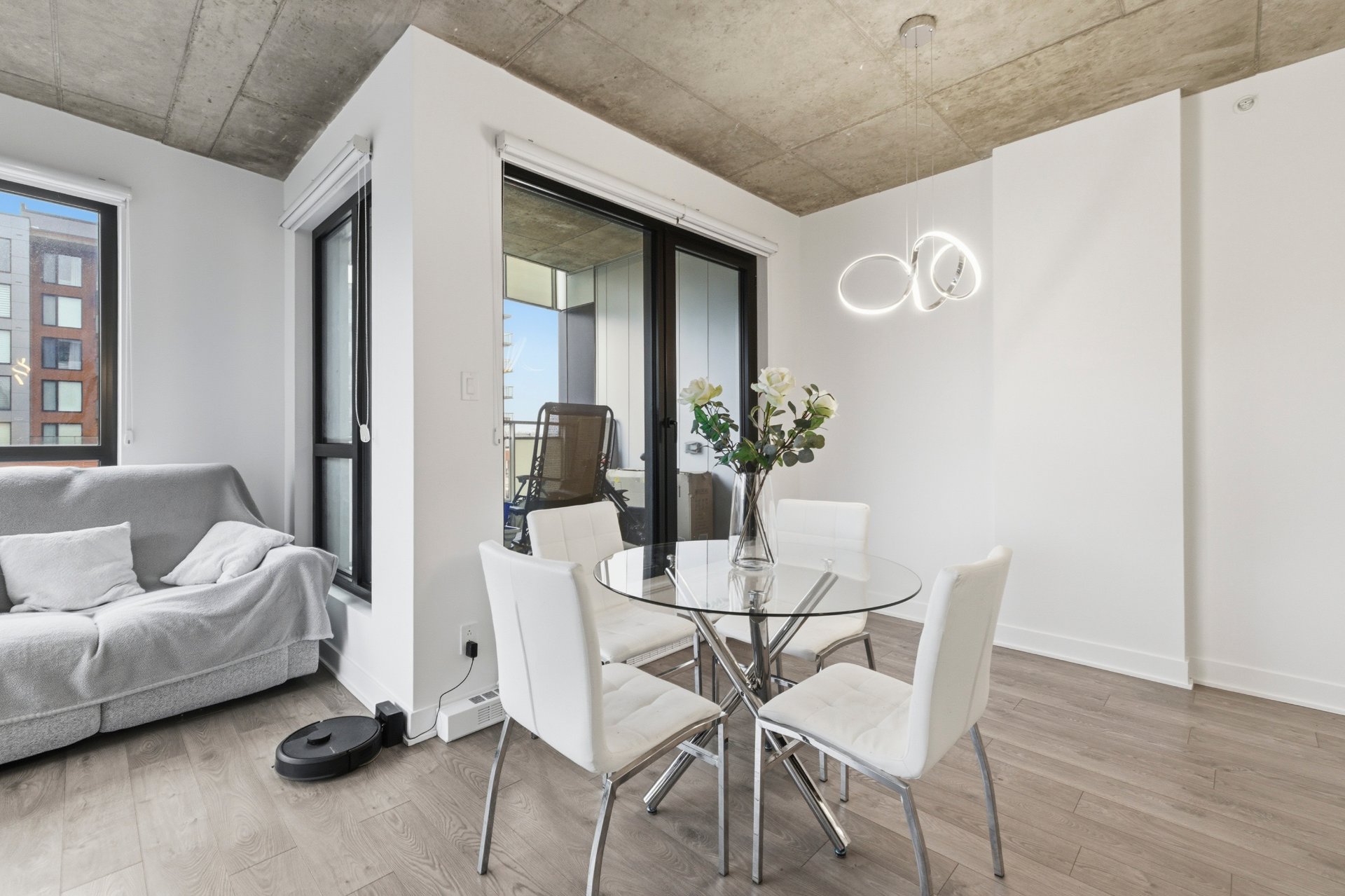 Photo - Salle à manger