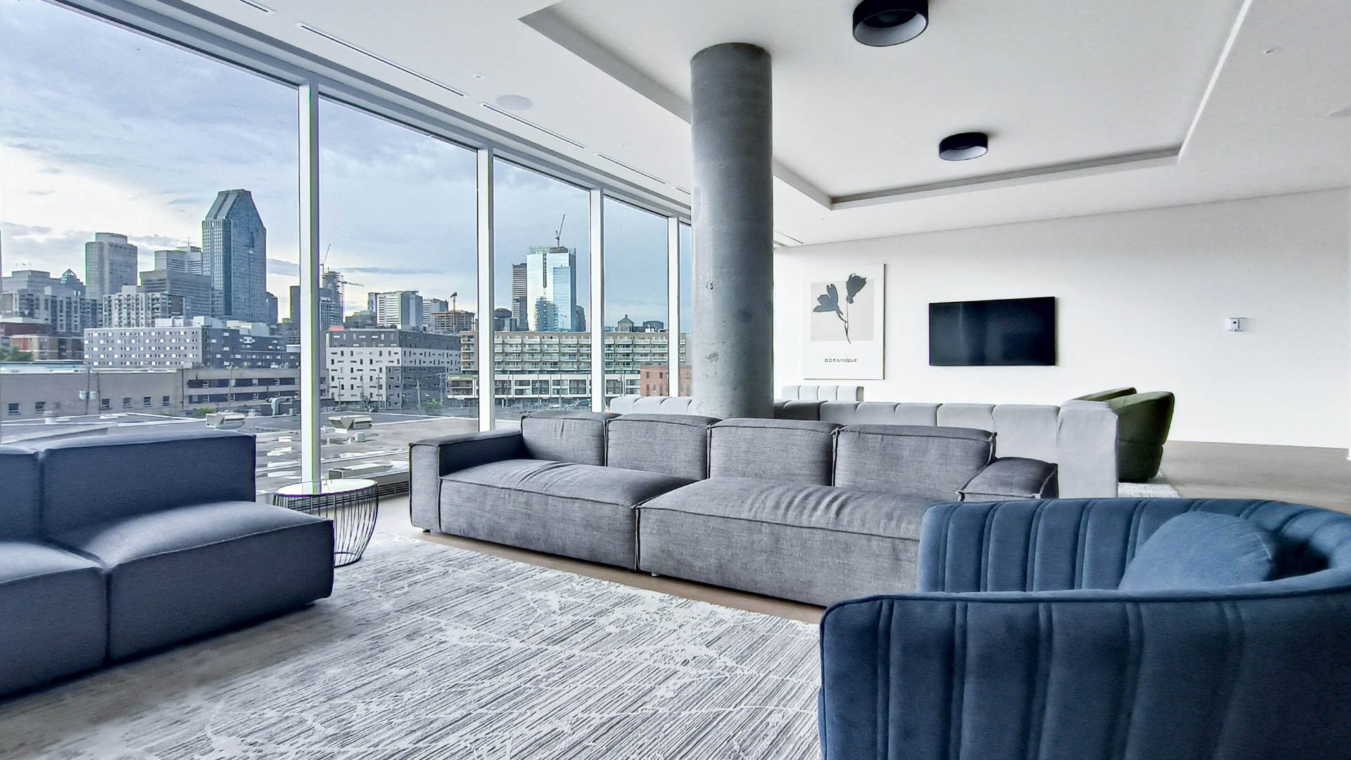 Photo - Common room