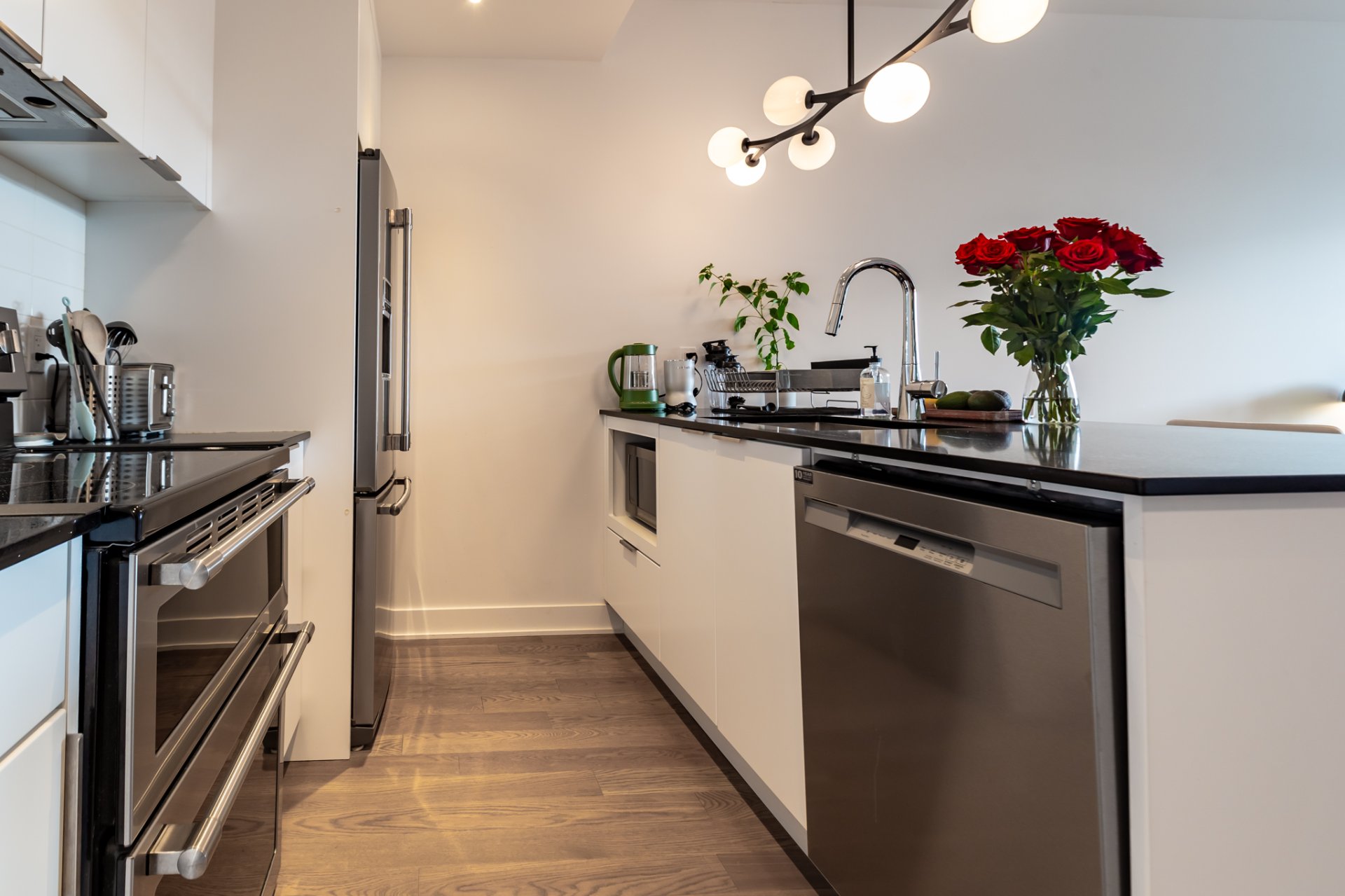Photo - Kitchen