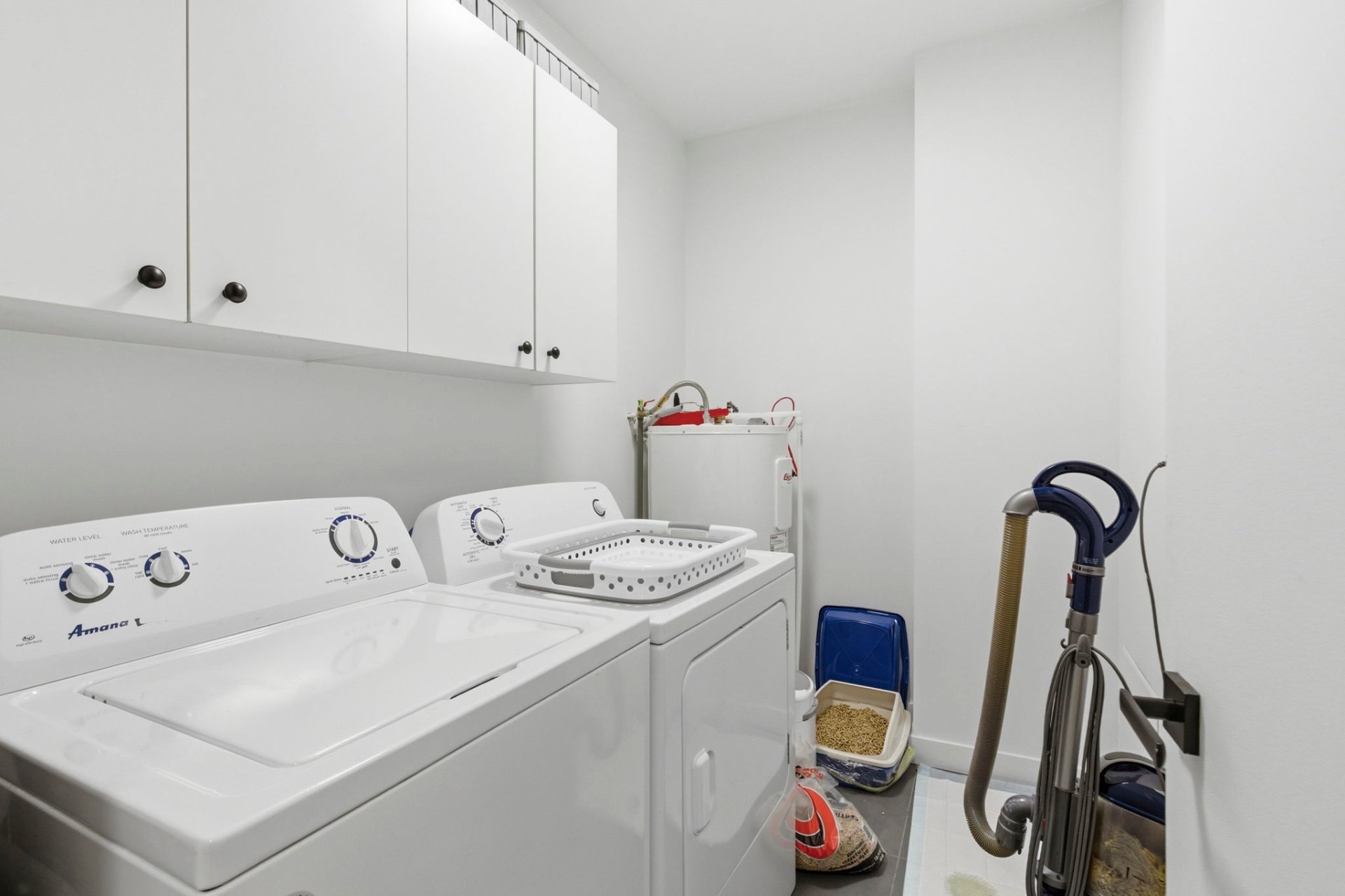 Photo - Laundry room