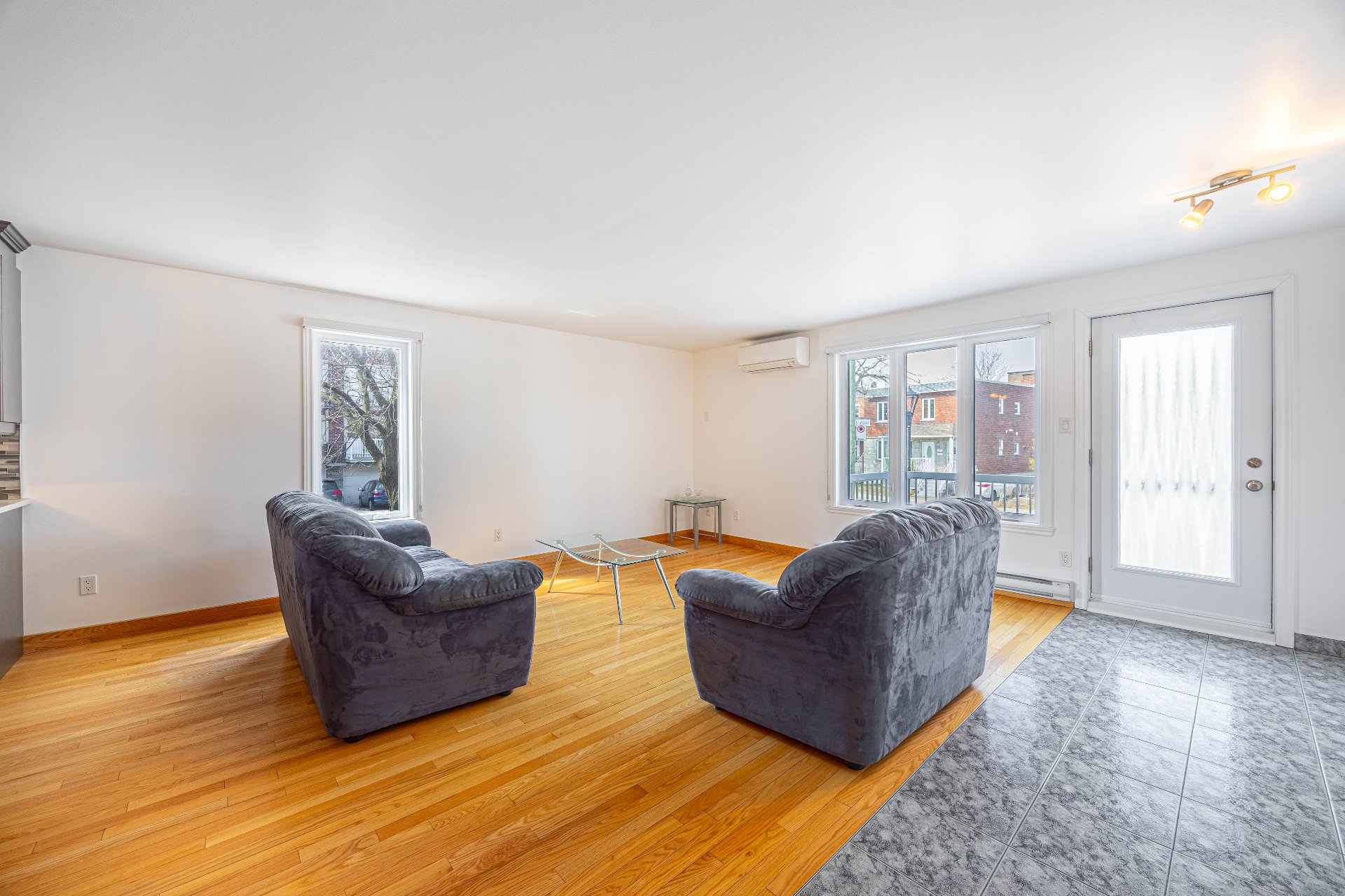 Photo - Salon