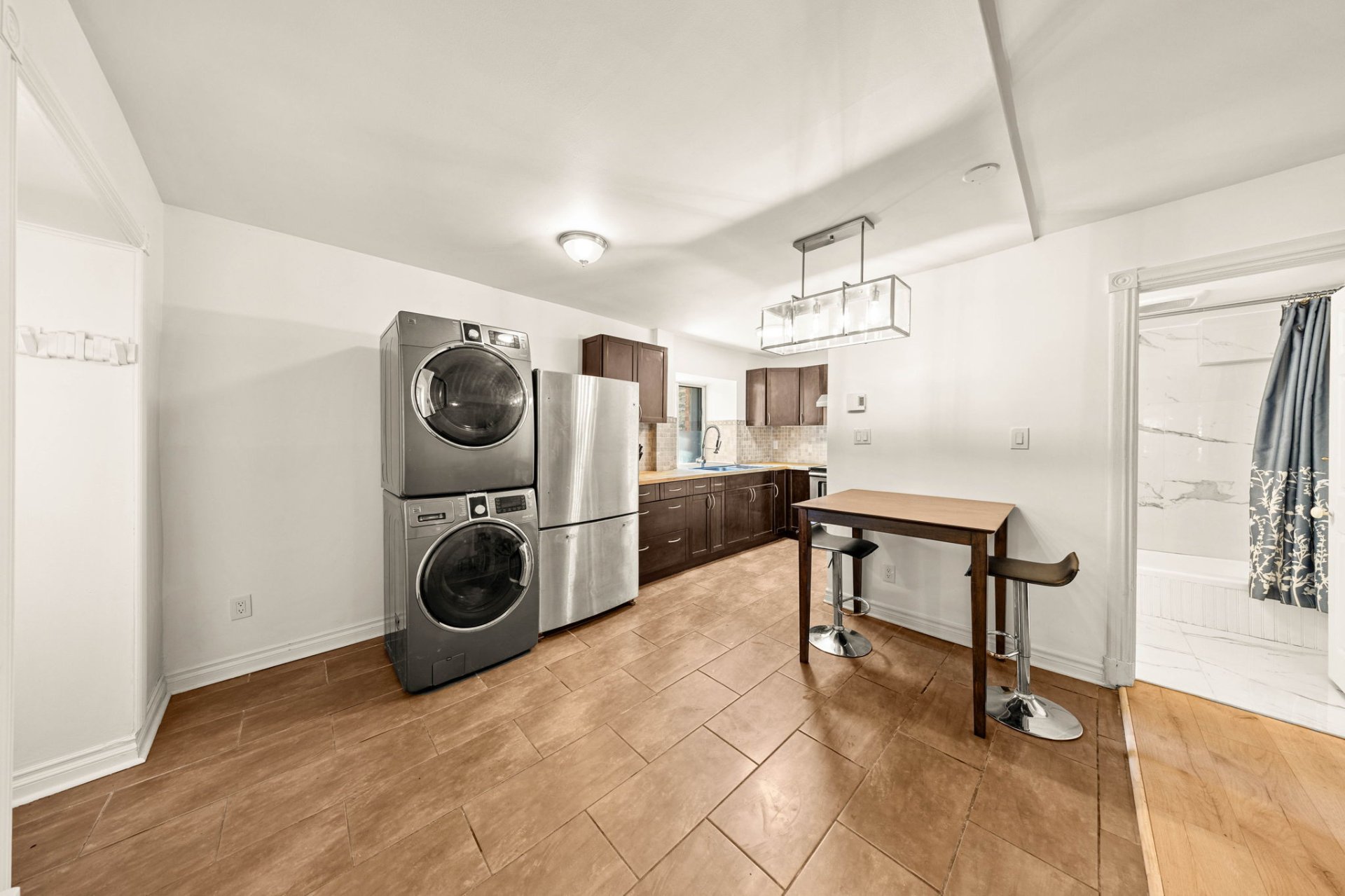 Photo - Kitchen