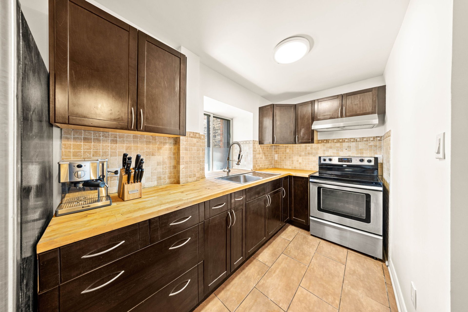 Photo - Kitchen