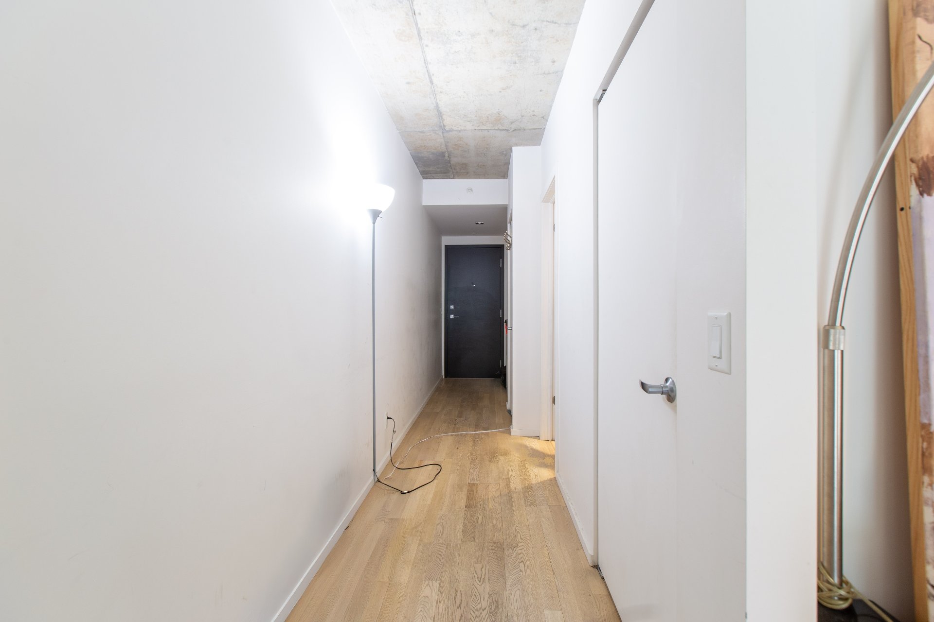 Photo - Interior