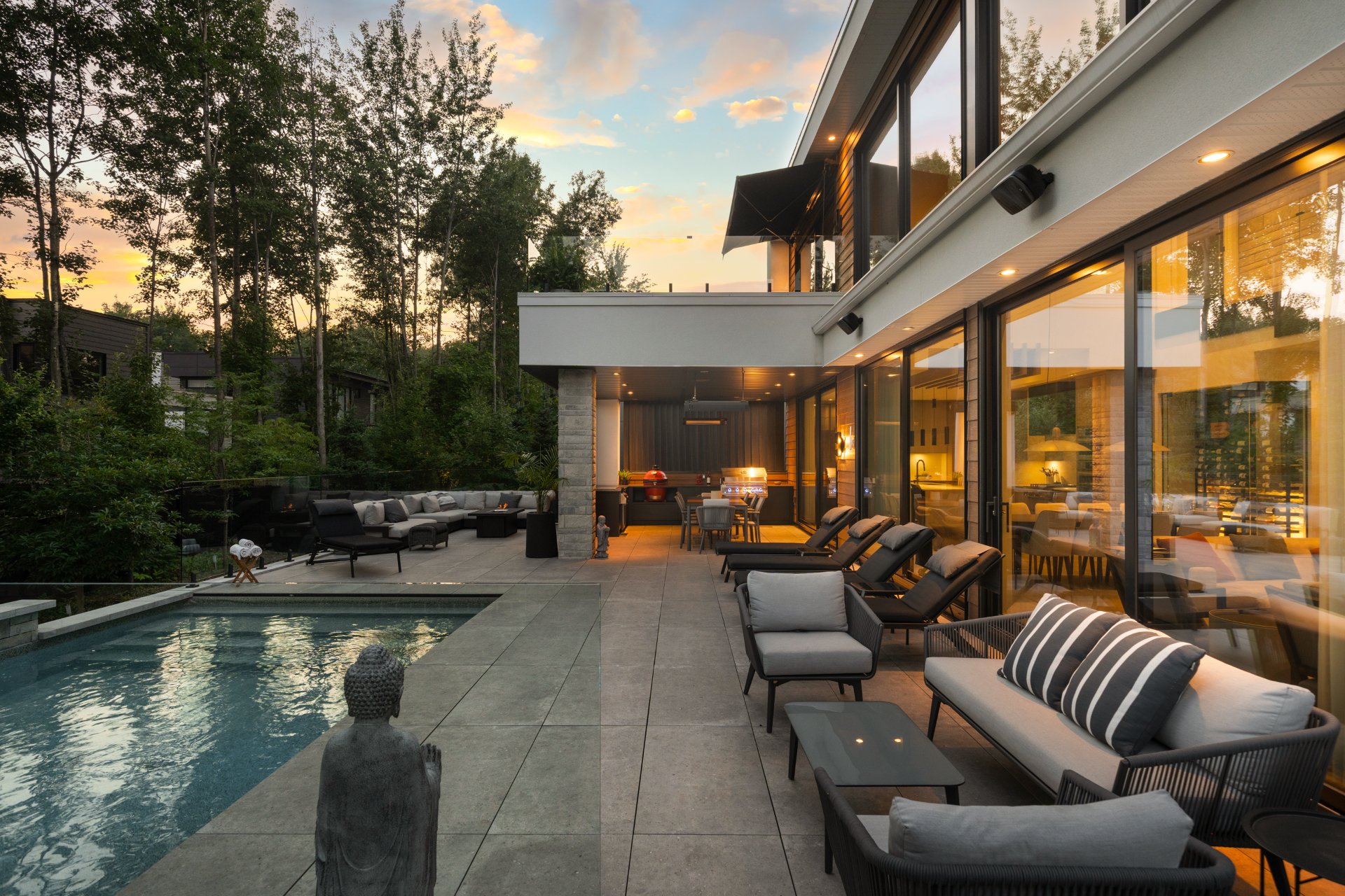 Photo - Backyard