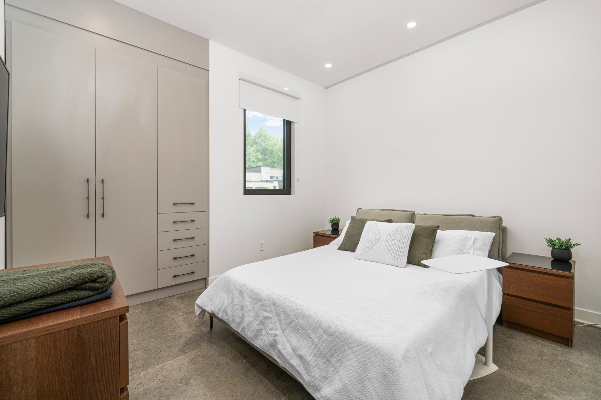 Photo - Bedroom