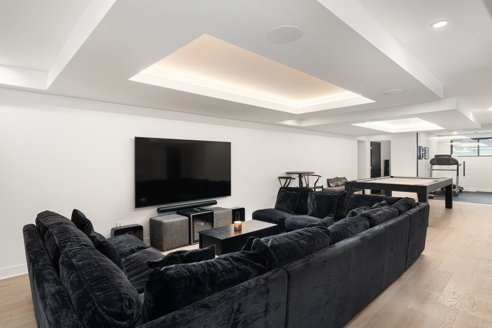 Photo - Family room