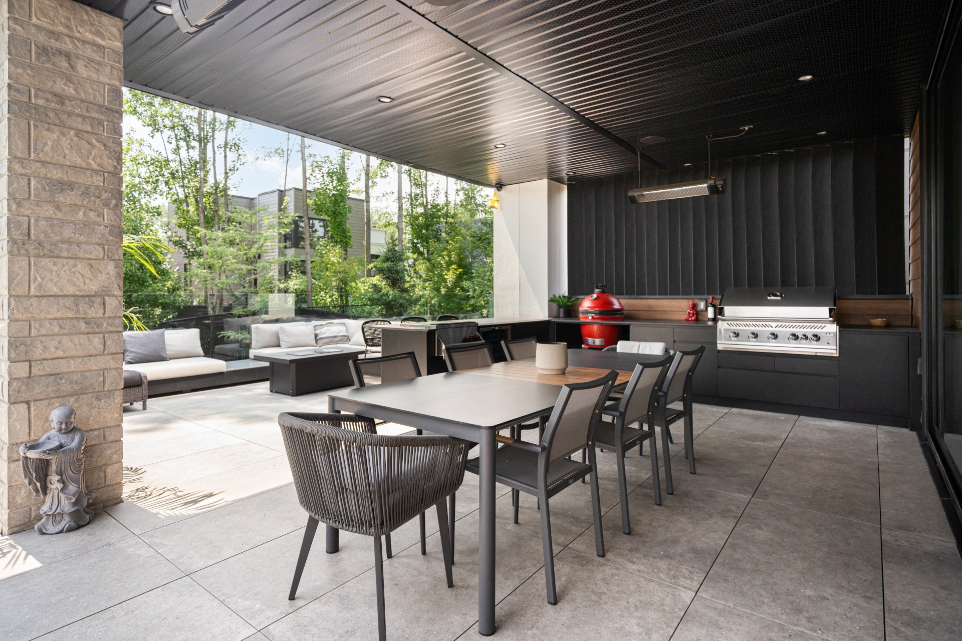 Photo - Backyard