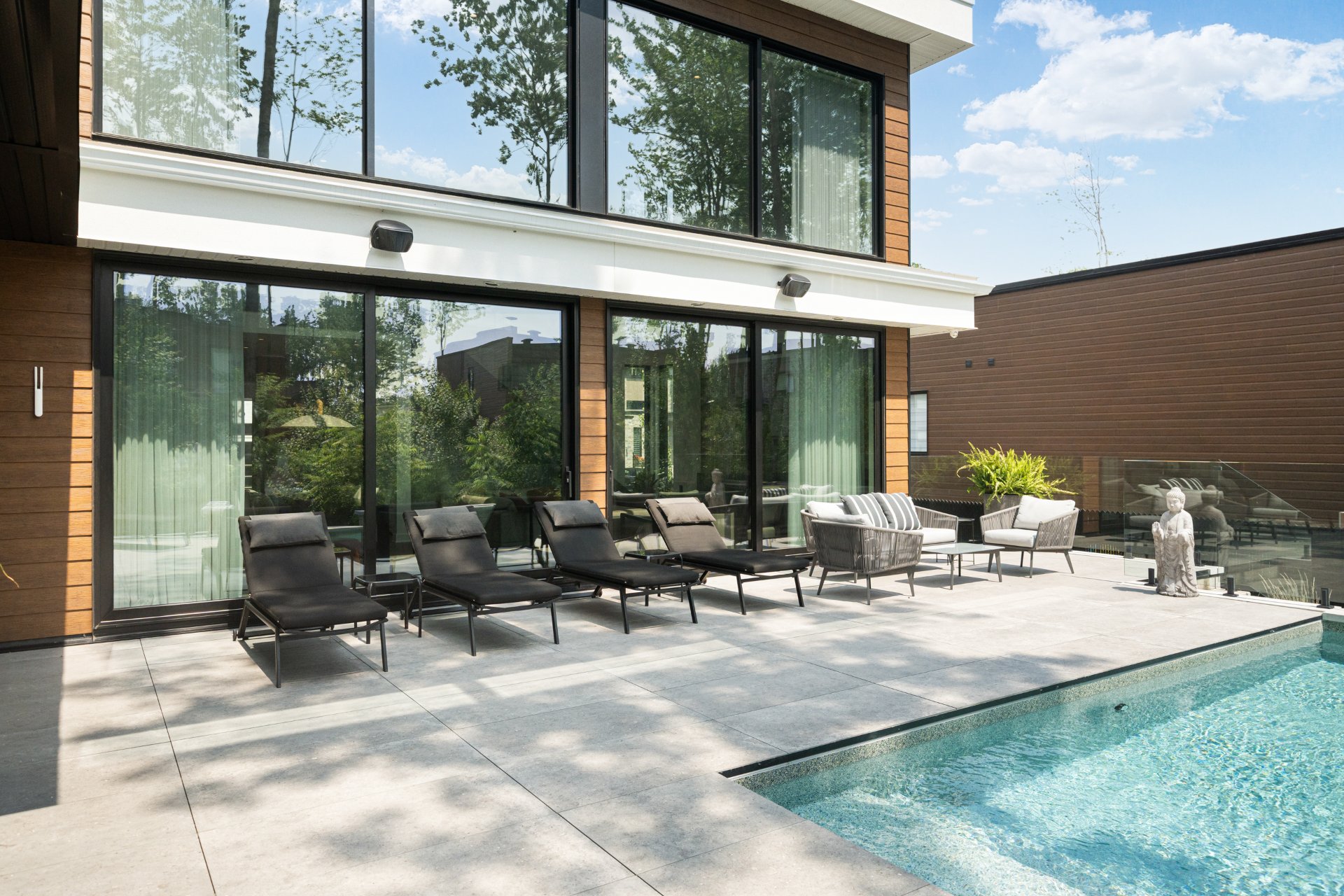 Photo - Backyard