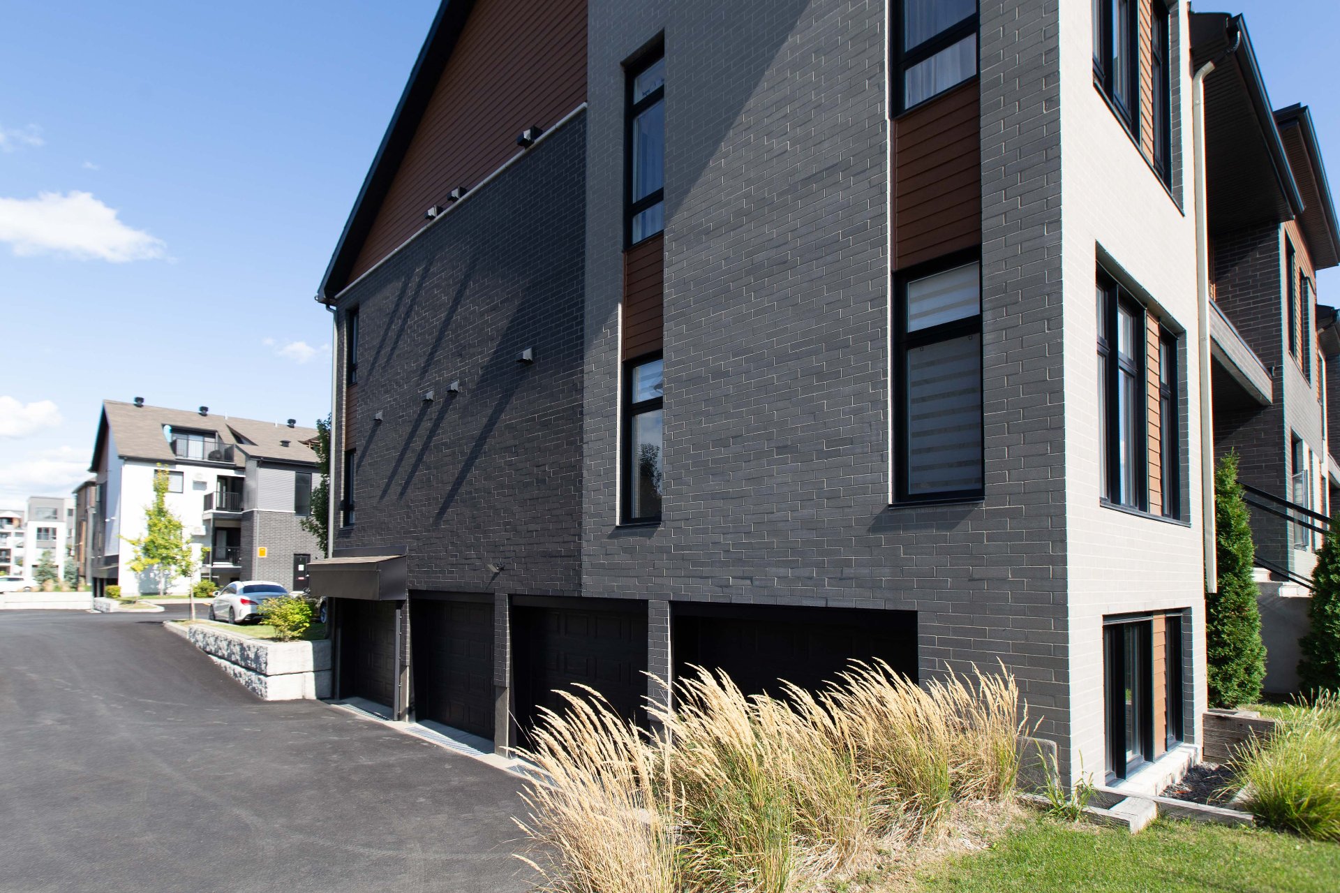 Photo - Exterior