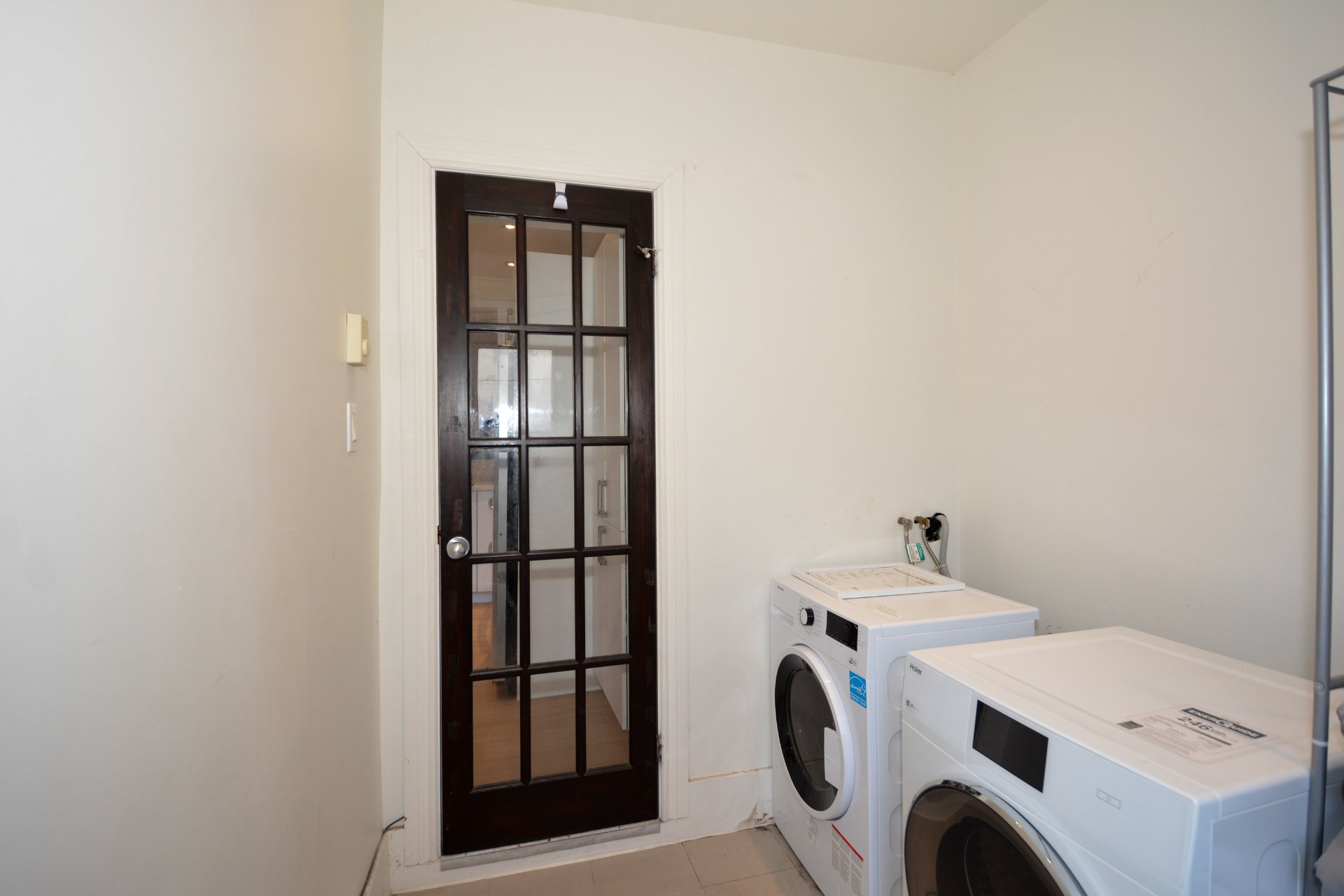 Photo - Laundry room