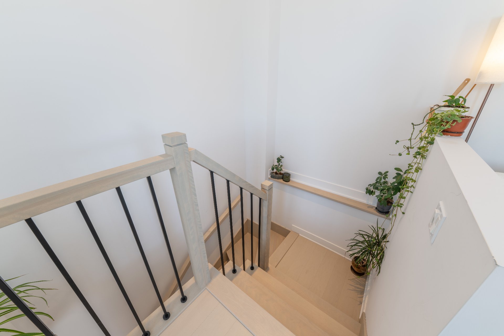 Photo - Mezzanine
