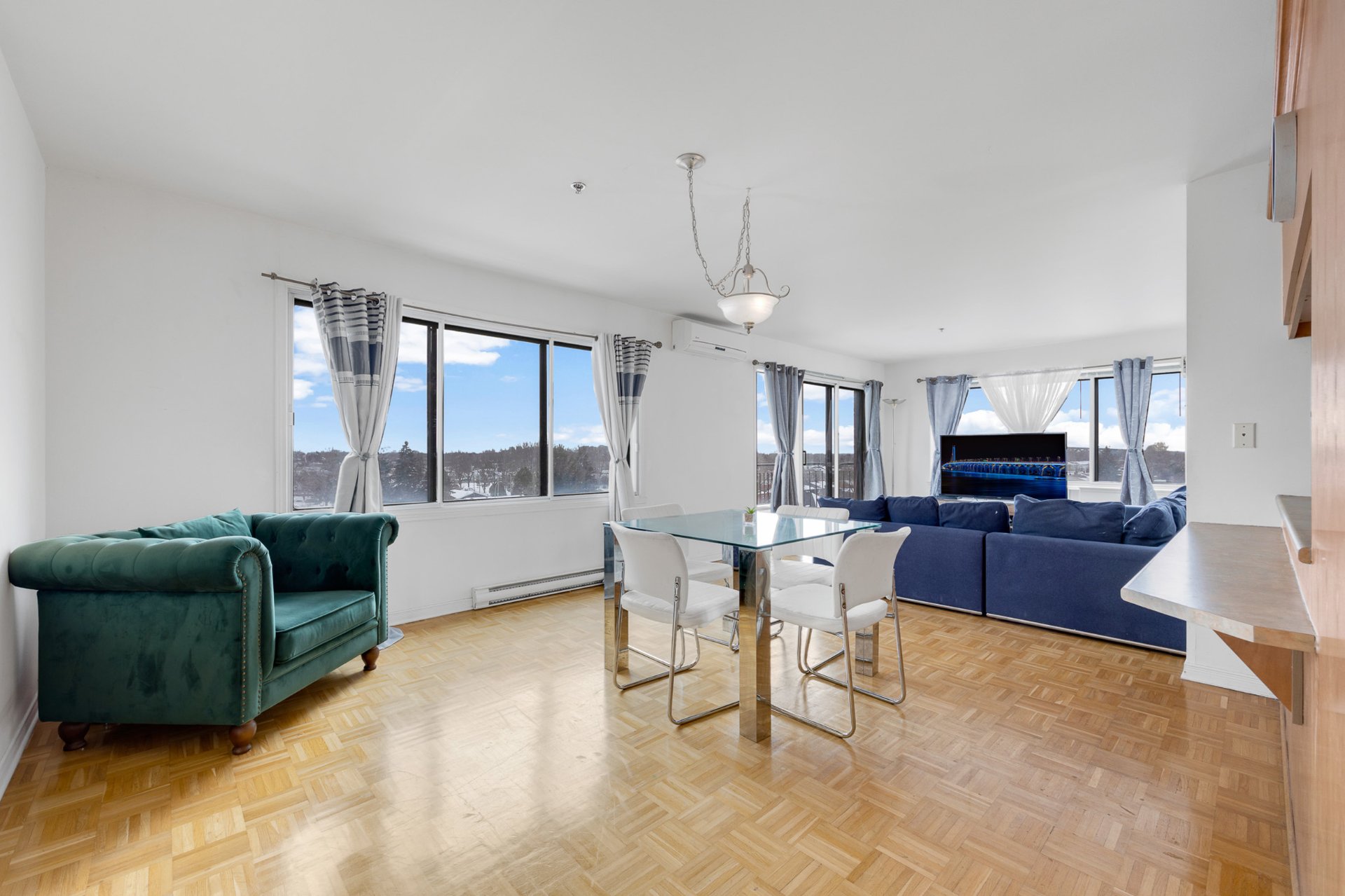 Photo - Salle à manger