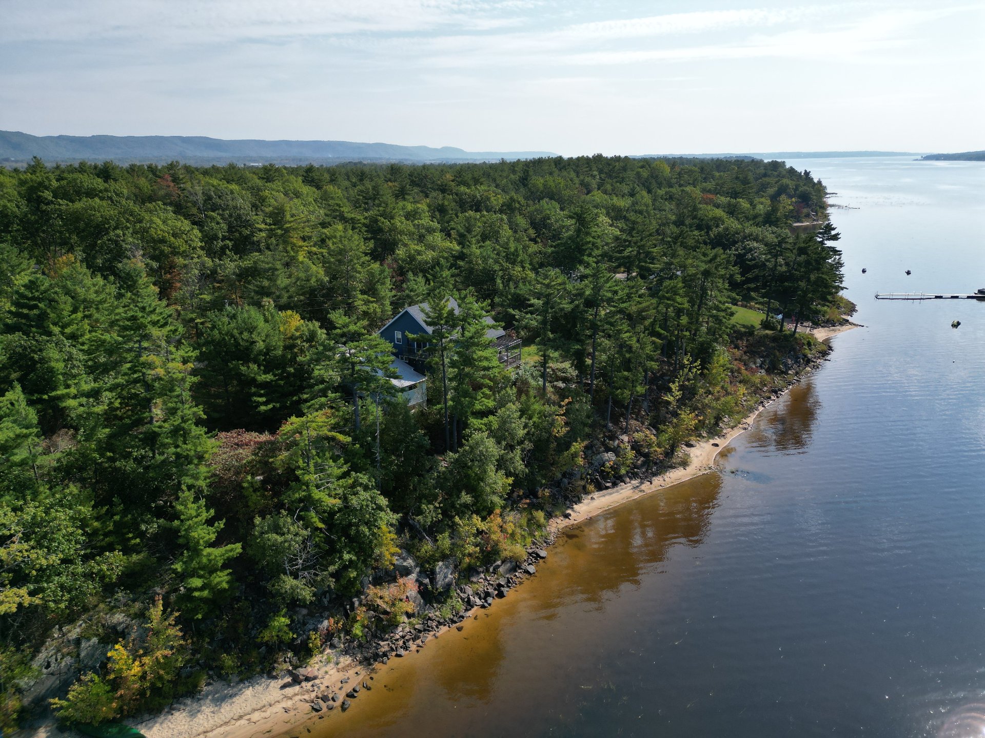 Photo - Vue sur l'eau
