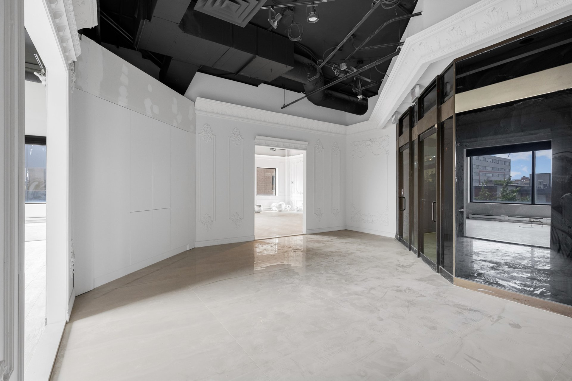 Photo - Reception Area