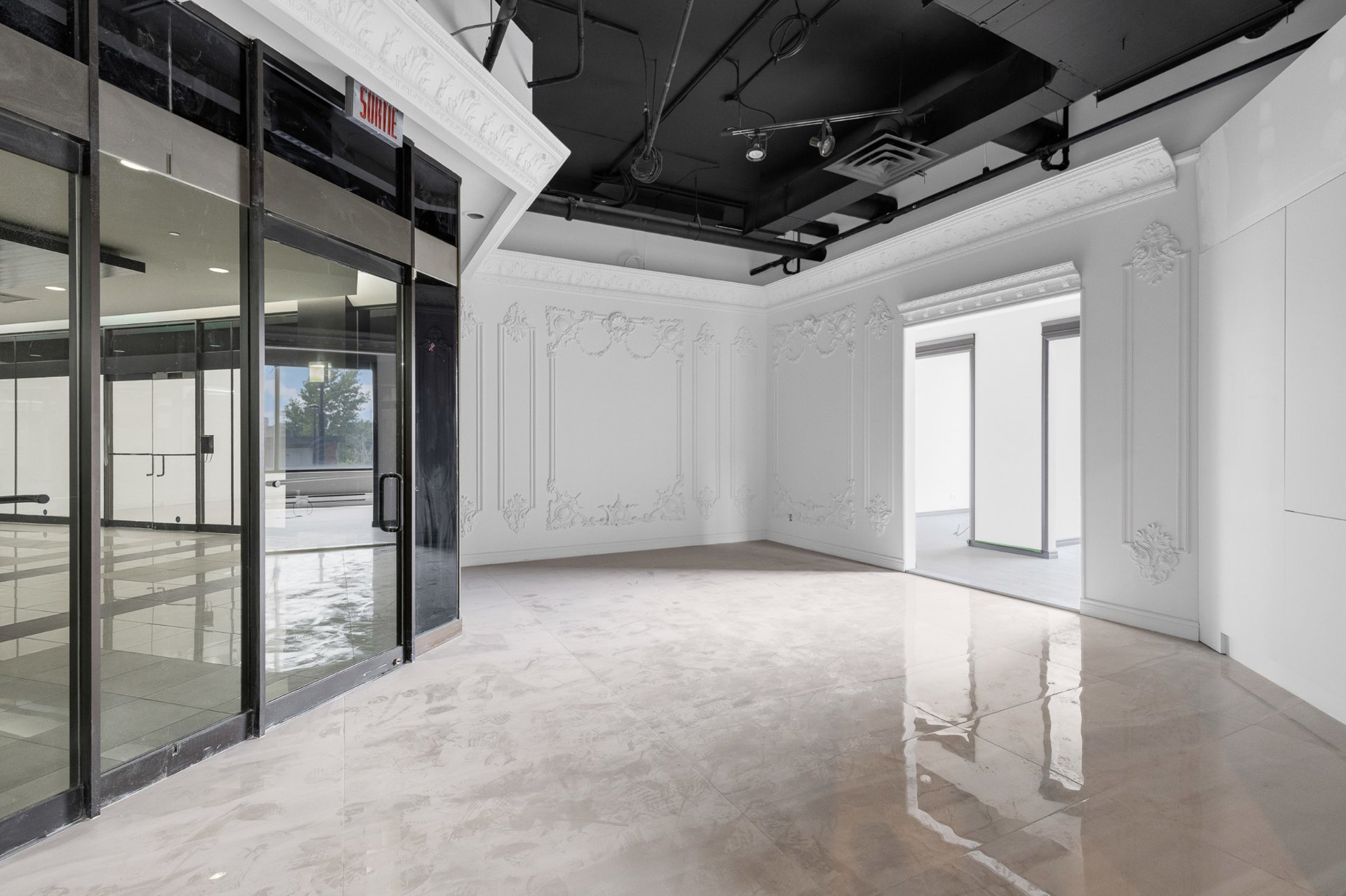 Photo - Reception Area