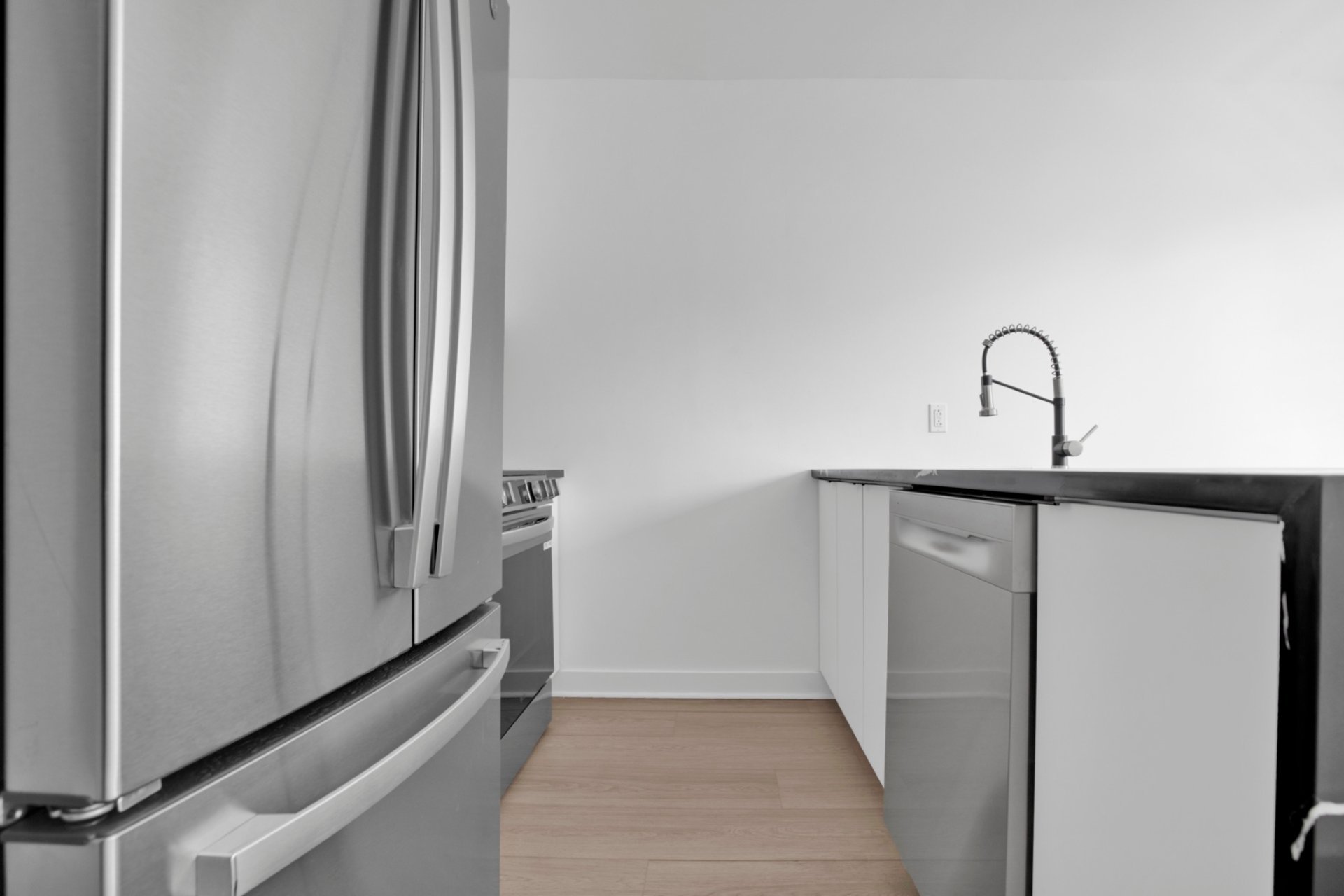 Photo - Kitchen