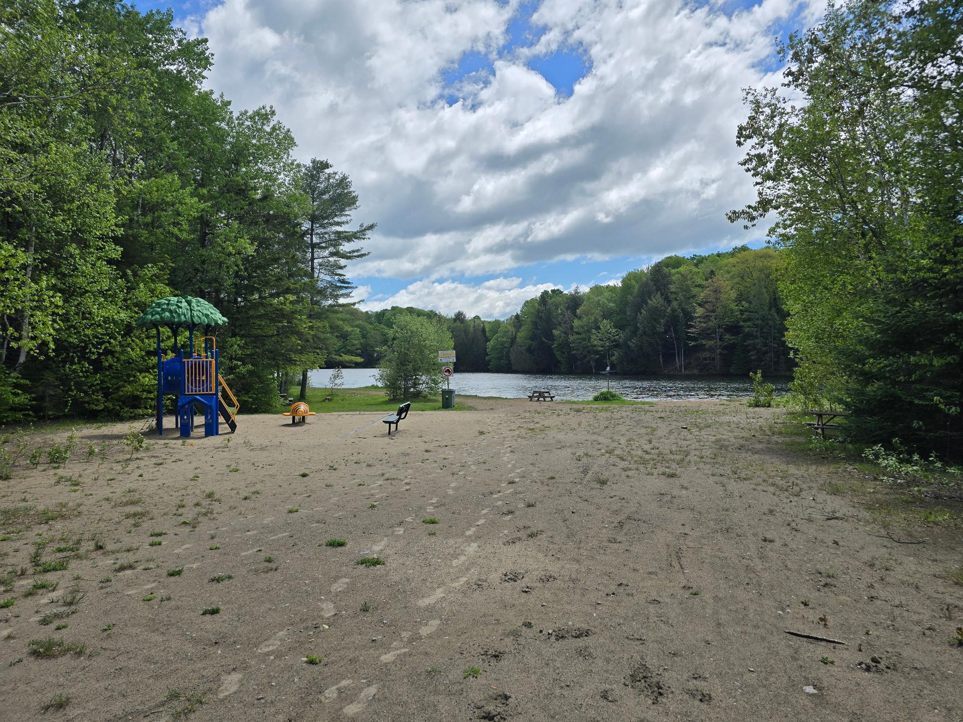 Photo - Access to a body of water