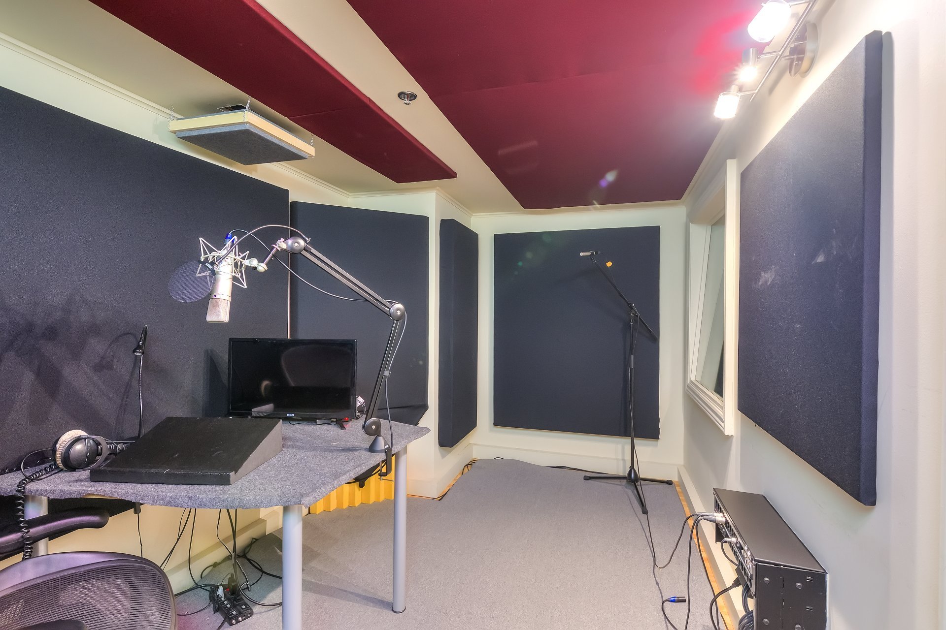 Photo - Office