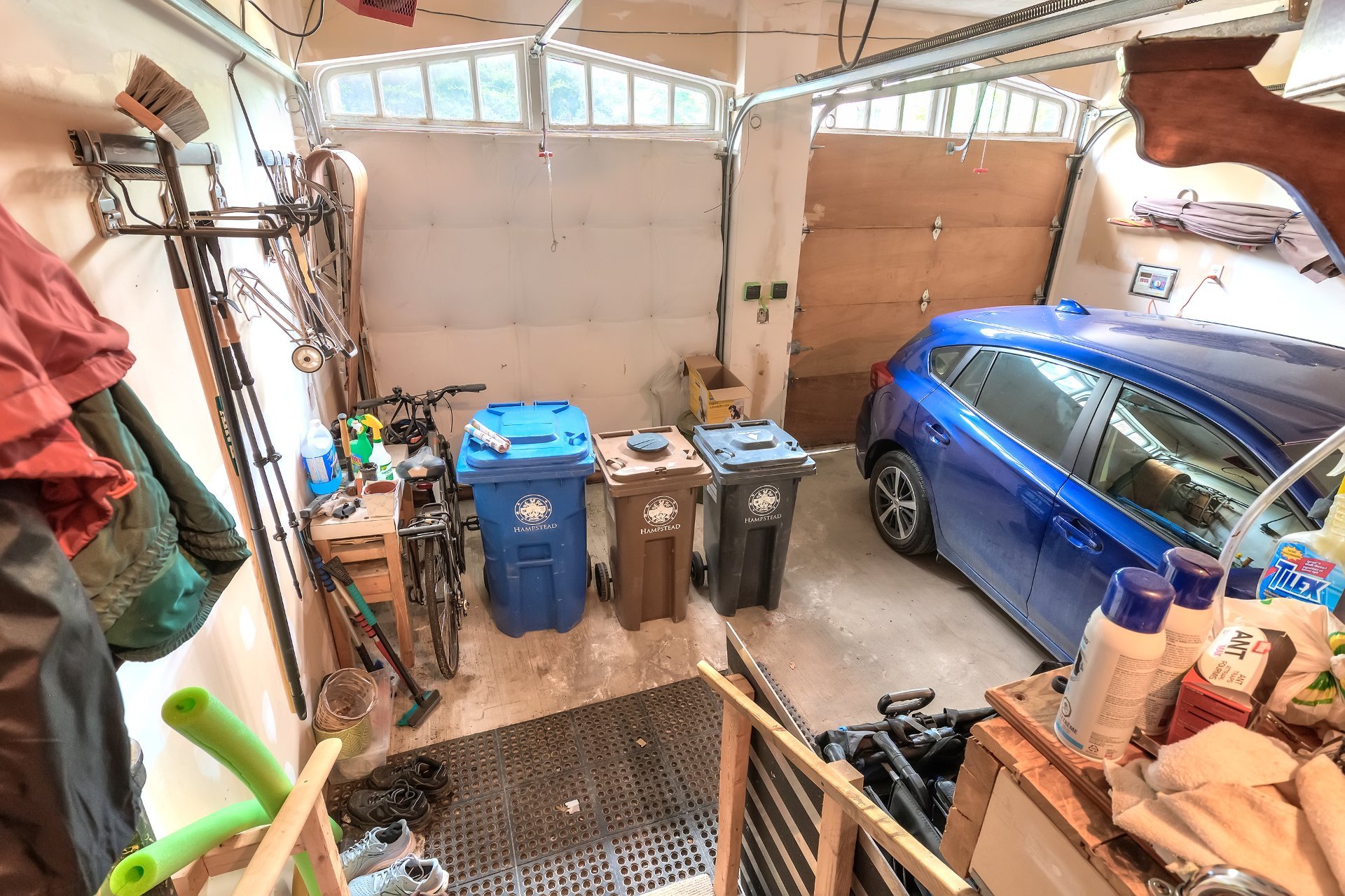 Photo - Garage