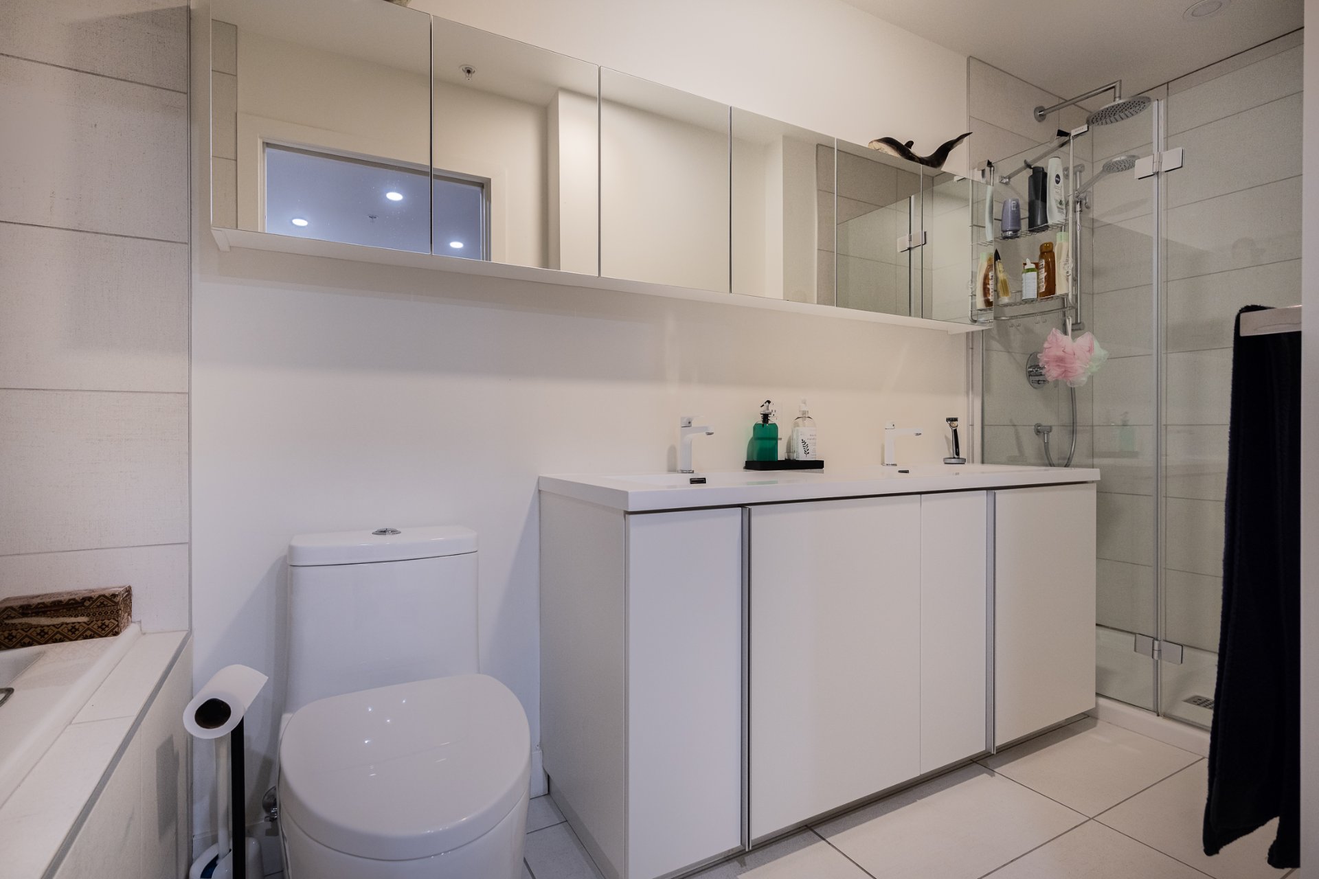 Photo - Salle de bains attenante à la CCP