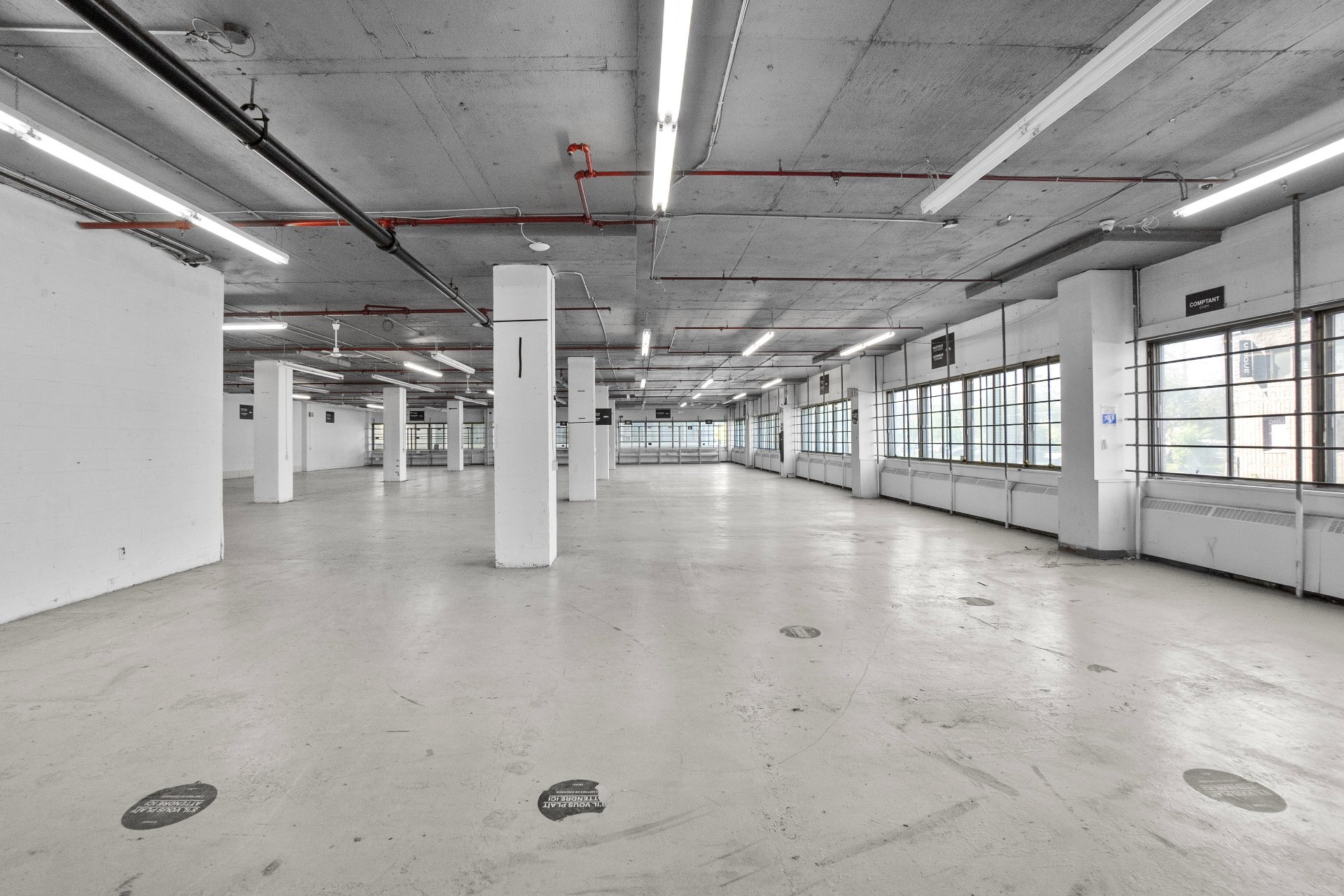 Photo - Interior