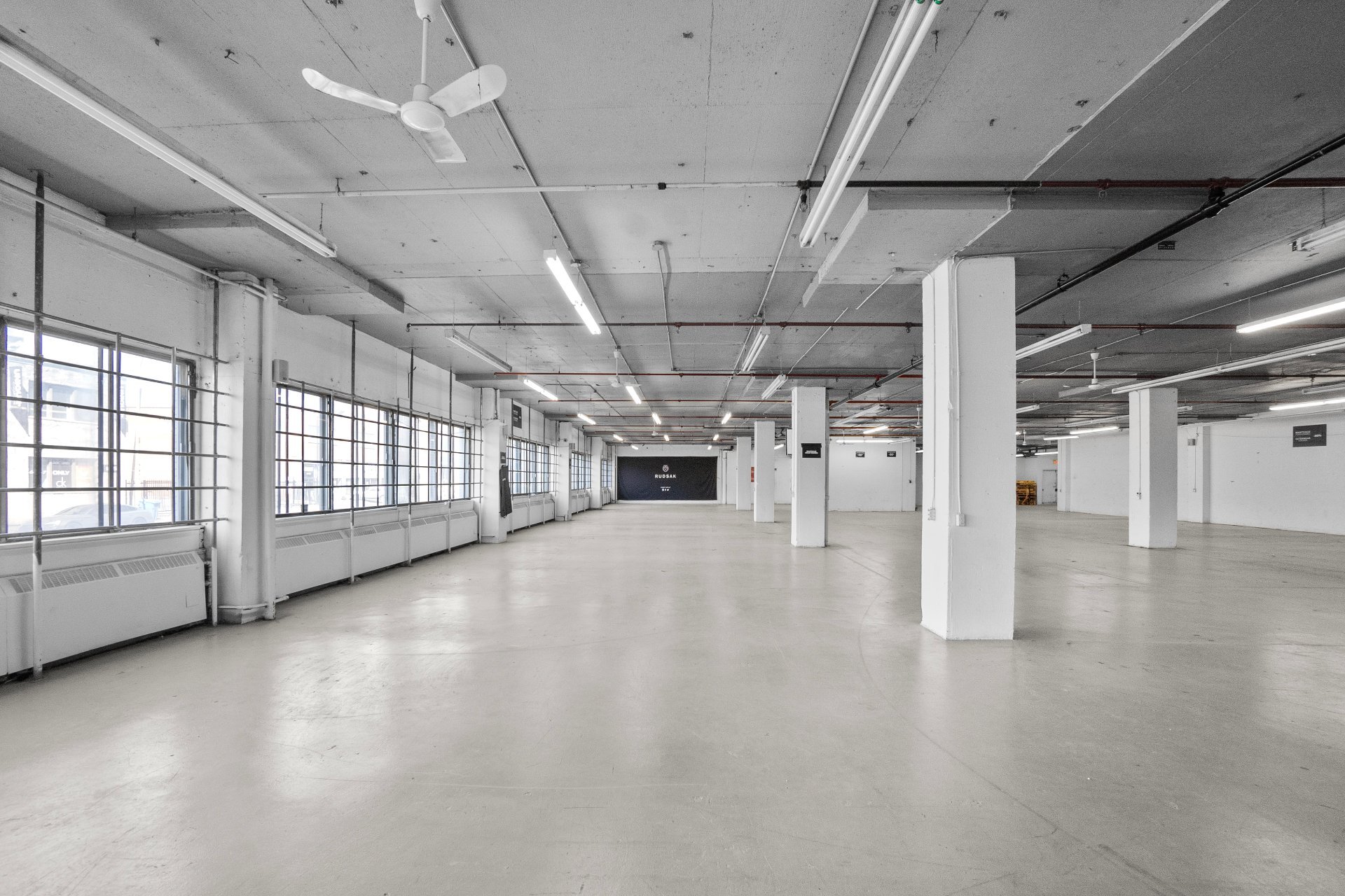 Photo - Interior